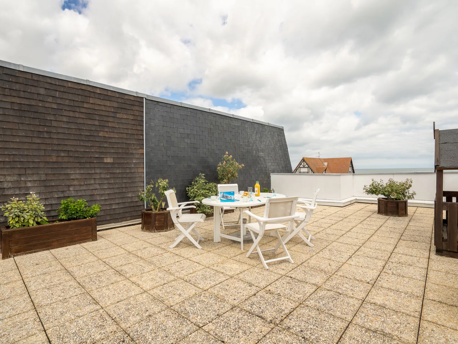 Cap Cabourg-Outside