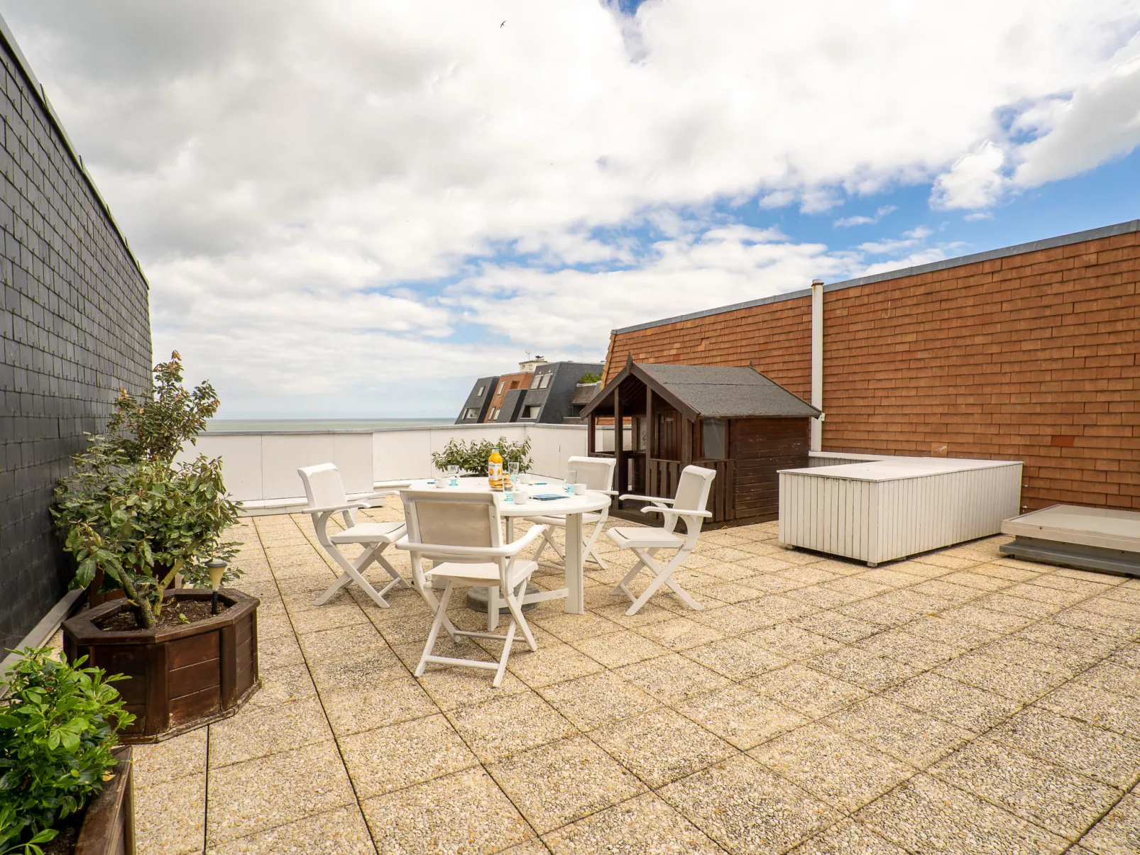 Cap Cabourg-Outside