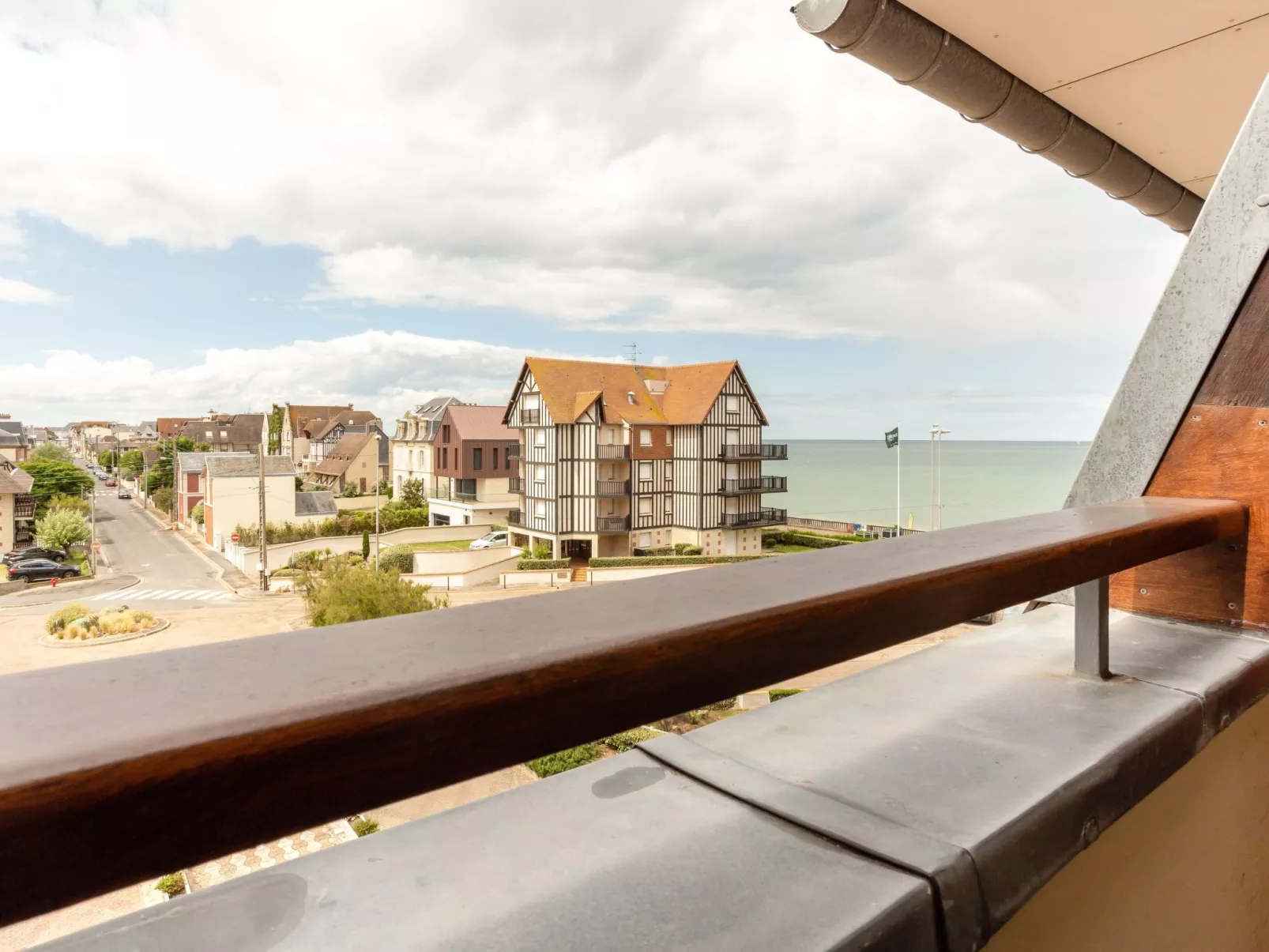 Cap Cabourg-Outside