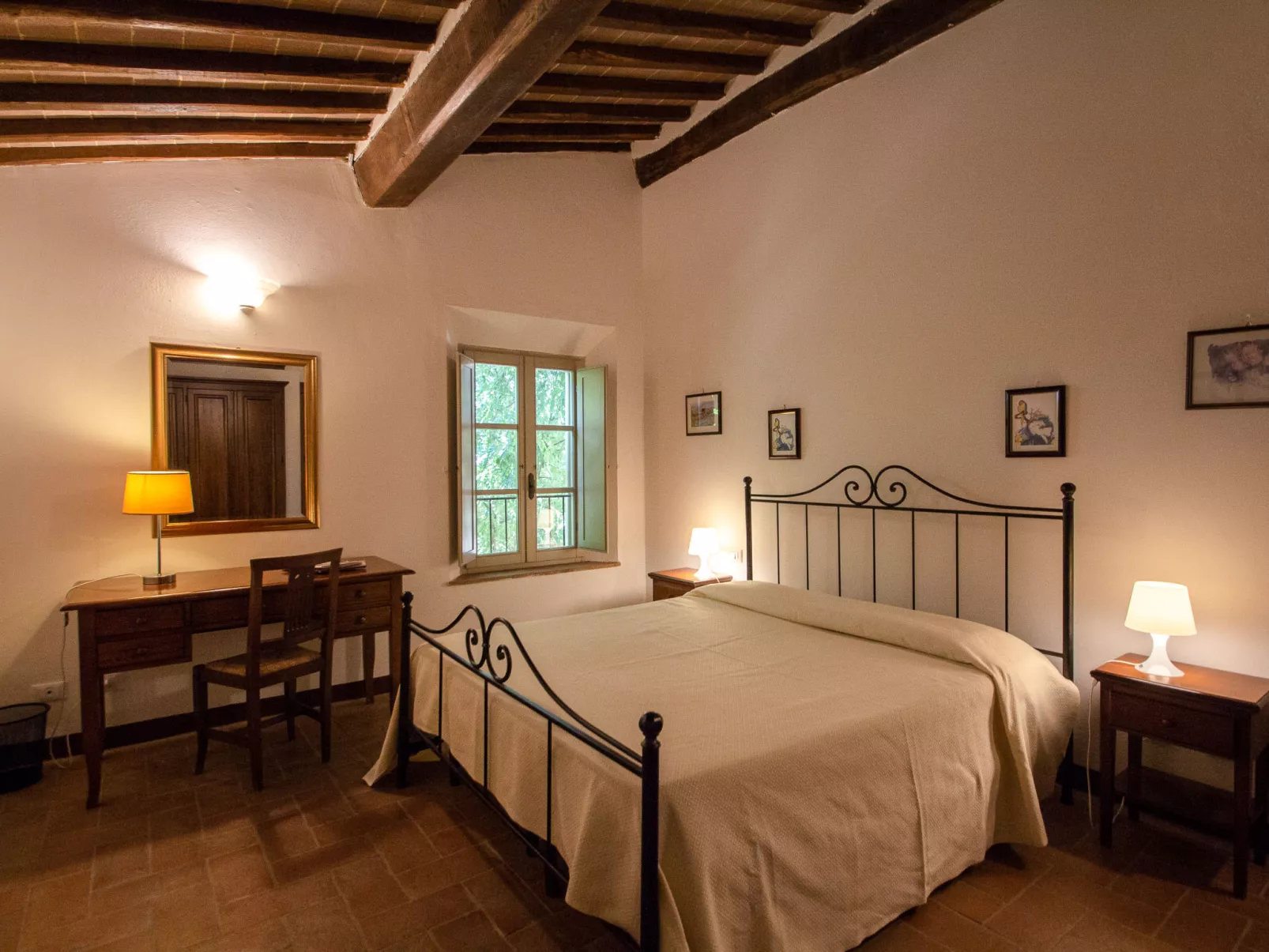 Tenuta-Inside