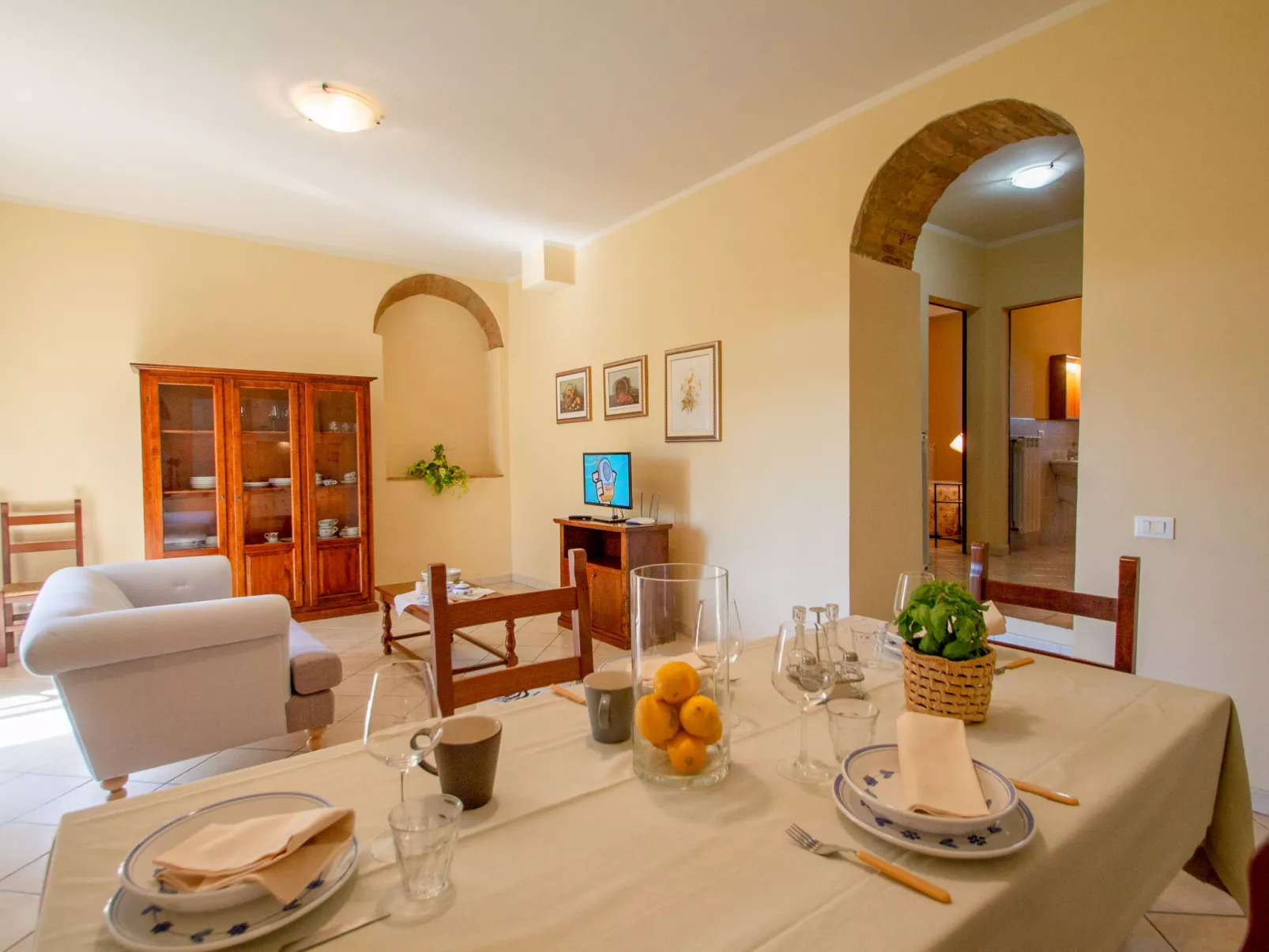 Tenuta-Inside