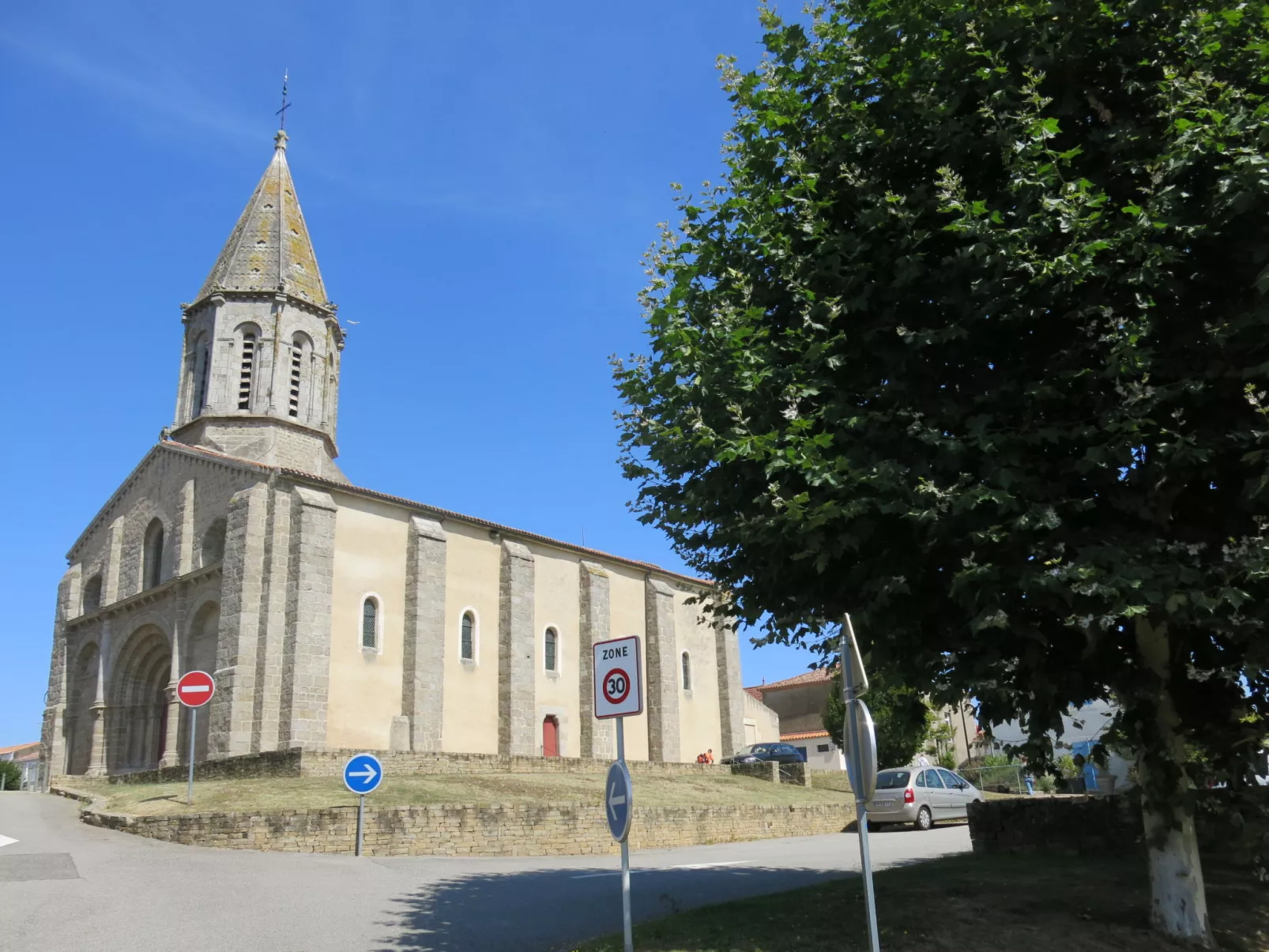 Aux 3 Cépages-Area
