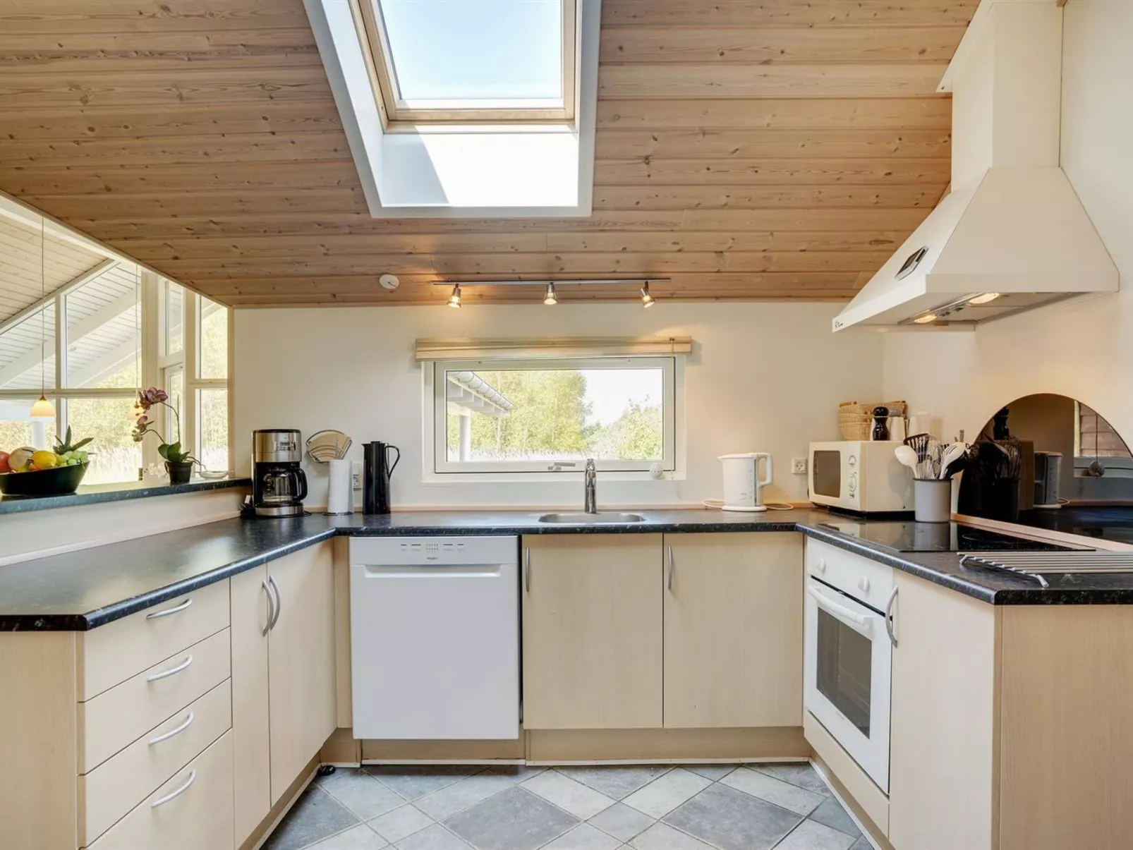 "Vilvi" - 500m from the sea-Dedans