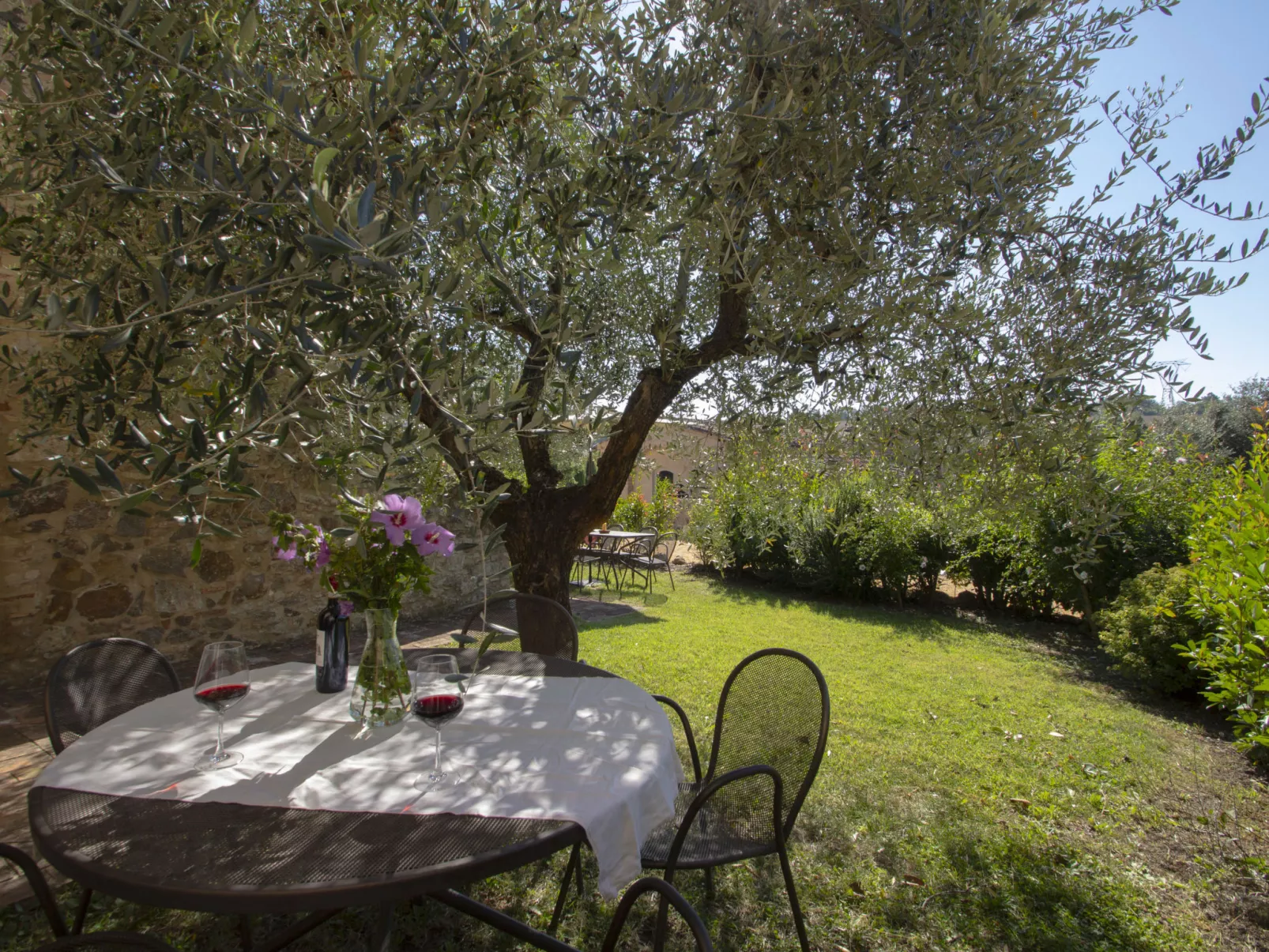 Tenuta-Outside