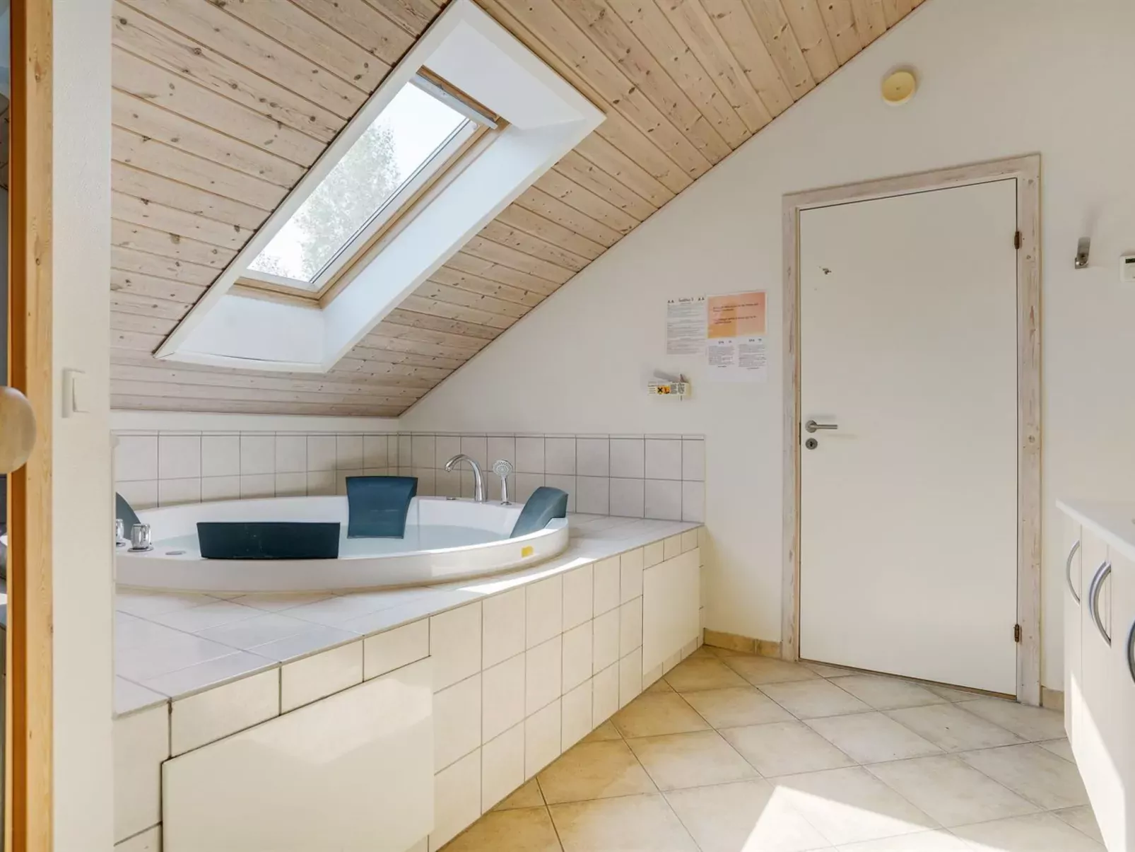 "Vilvi" - 500m from the sea-Dedans