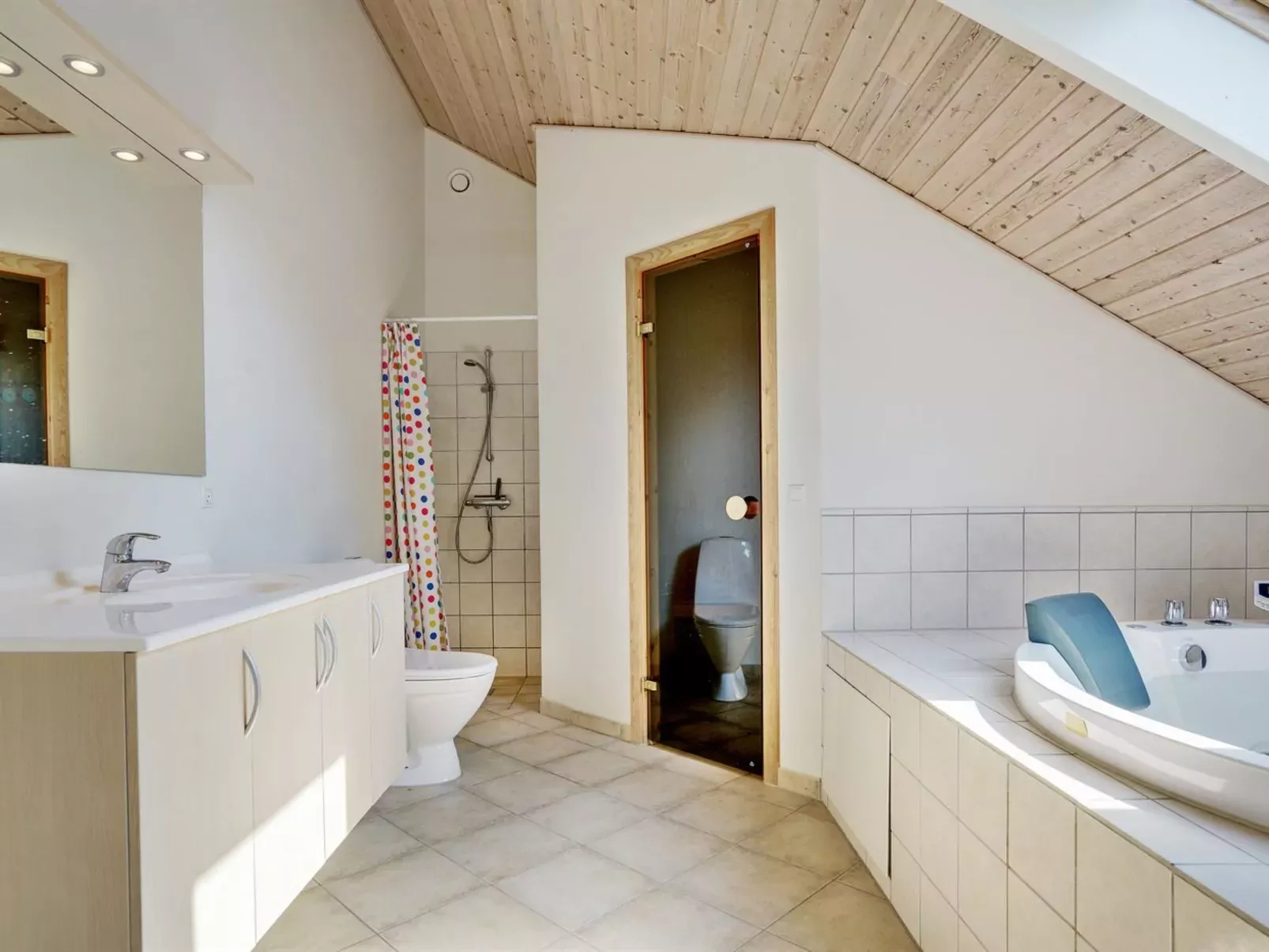 "Vilvi" - 500m from the sea-Dedans