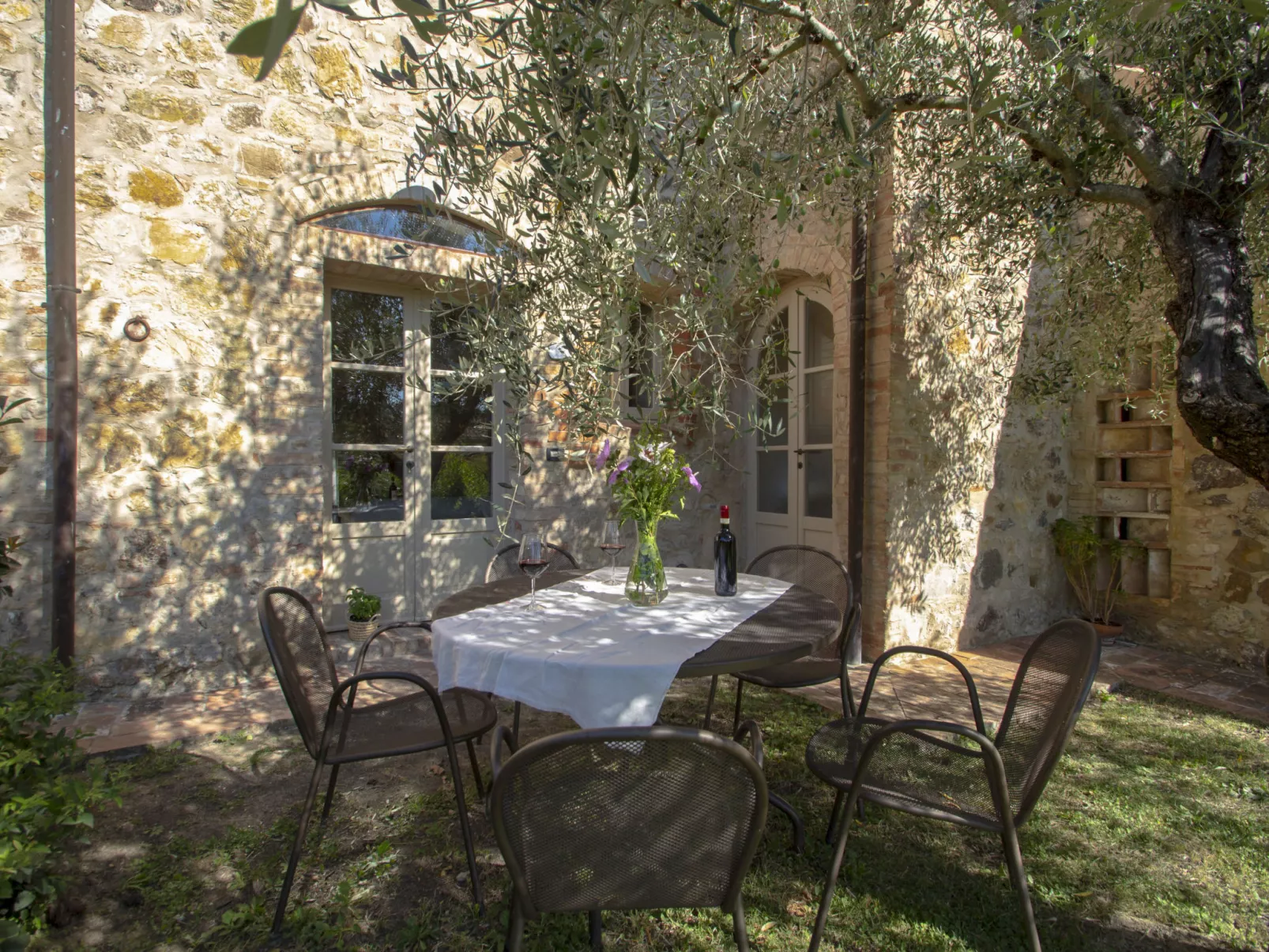 Tenuta-Outside