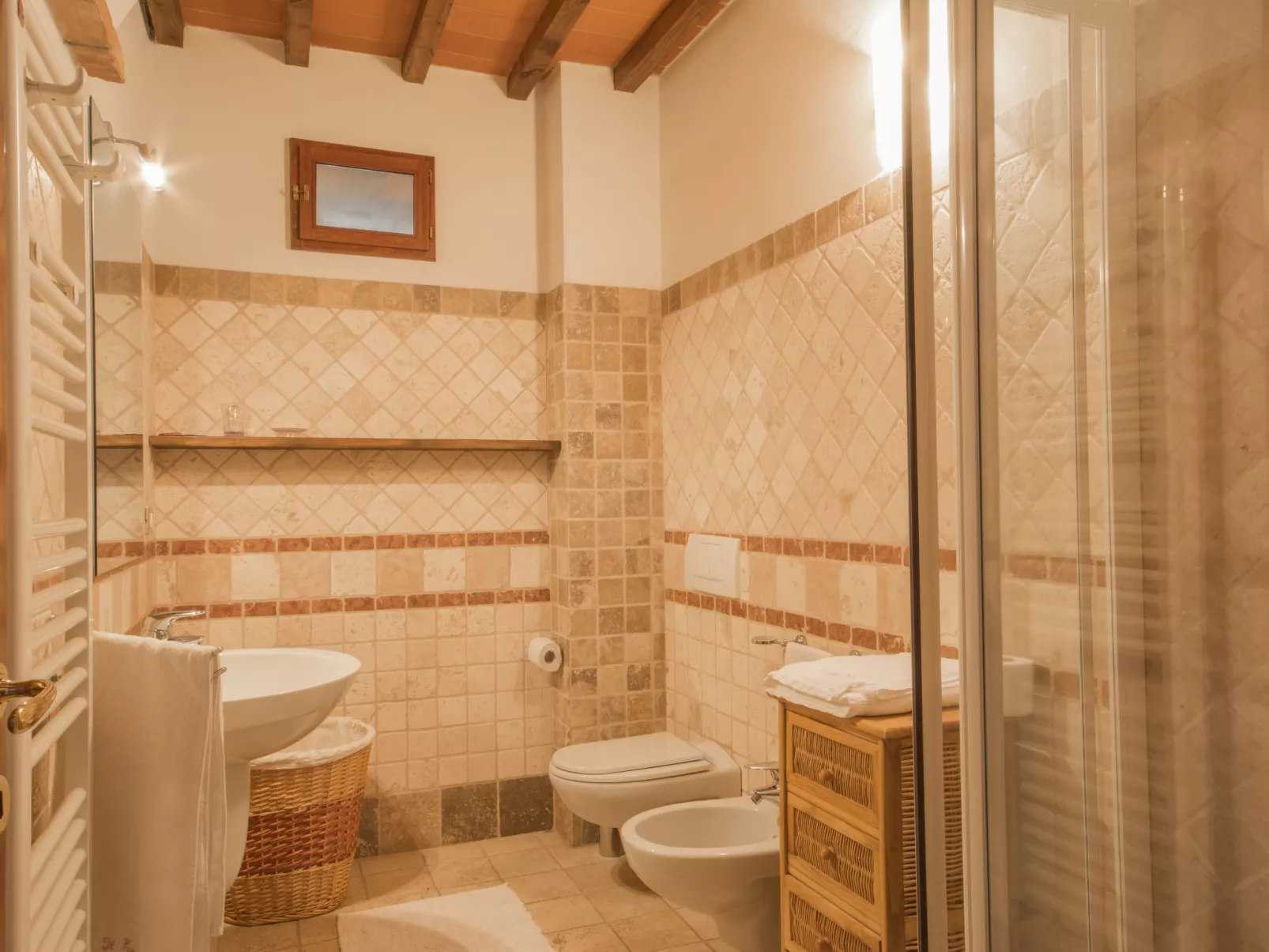 Il Borghetto-Inside