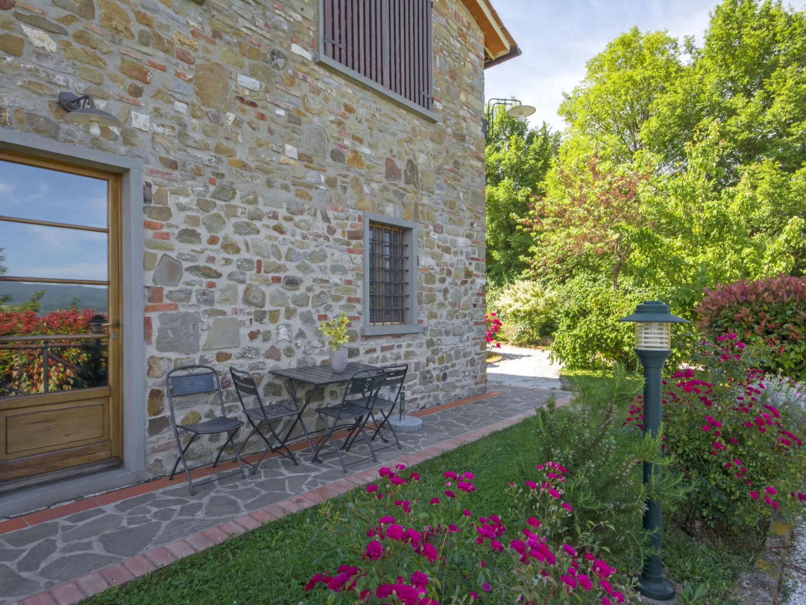 Il Borghetto-Outside
