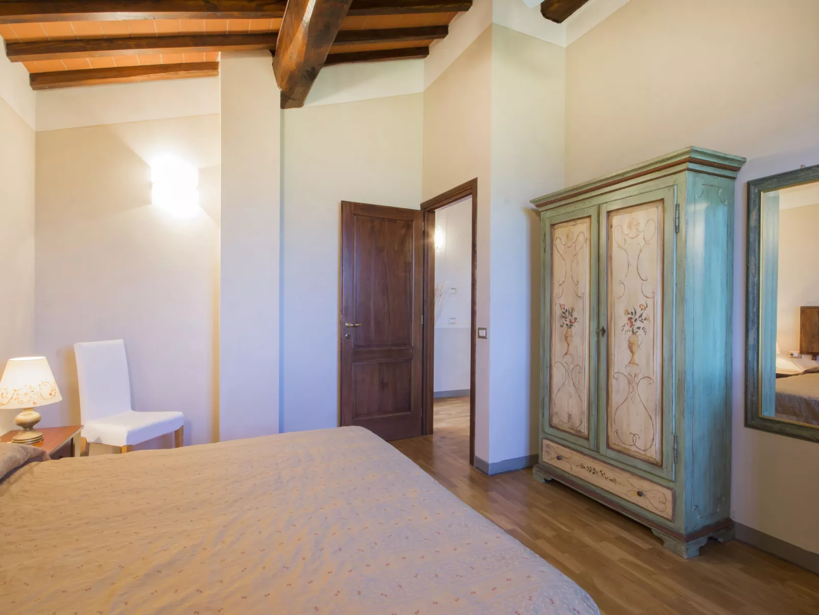 Il Borghetto-Inside