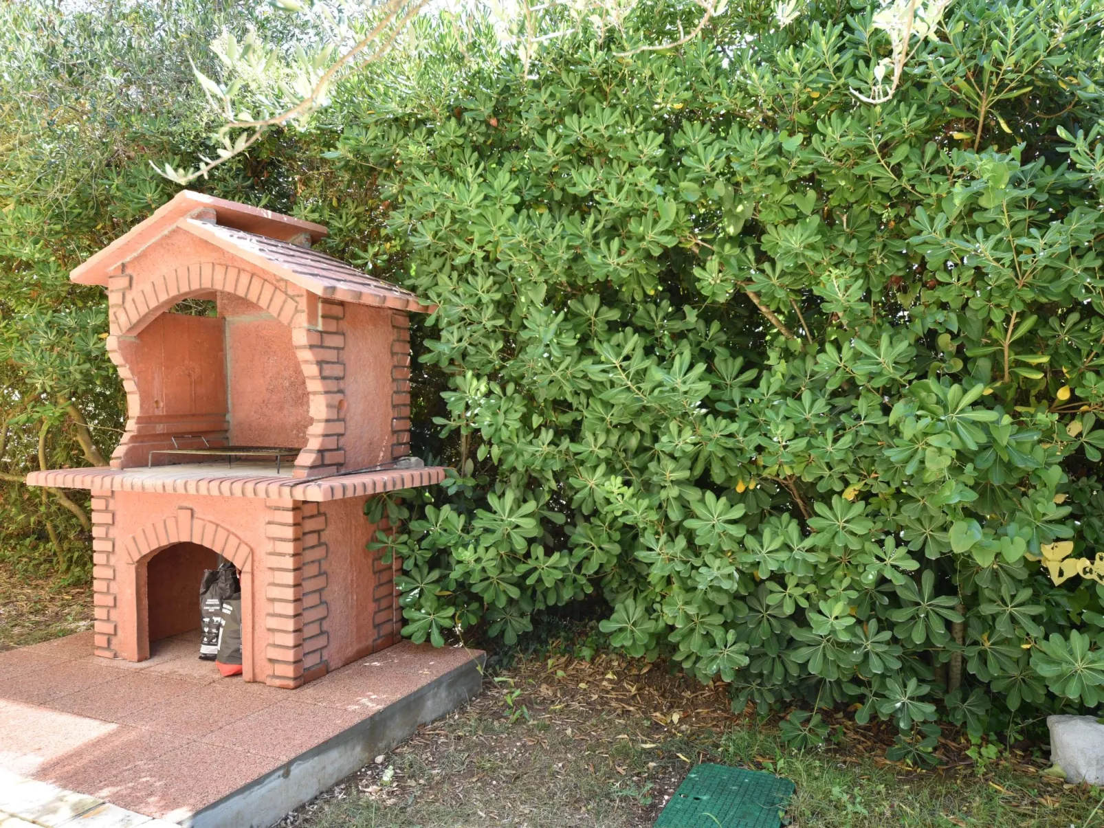 Yellow House-Outside