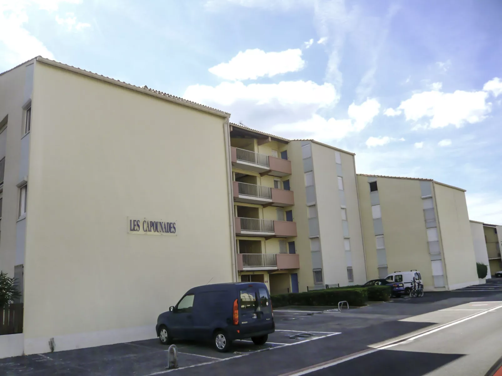 Les Capounades-Dehors