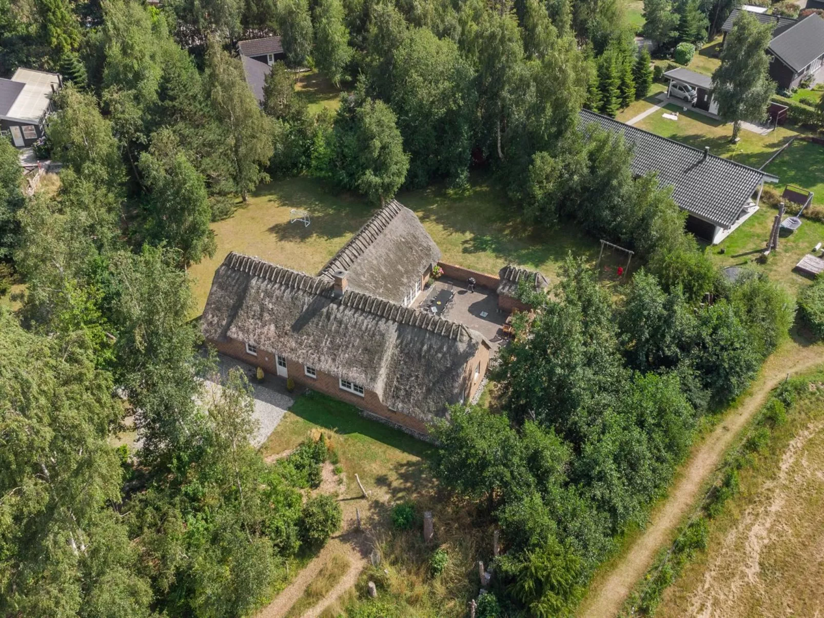 "Taralyn" - 1.3km from the sea-Outside