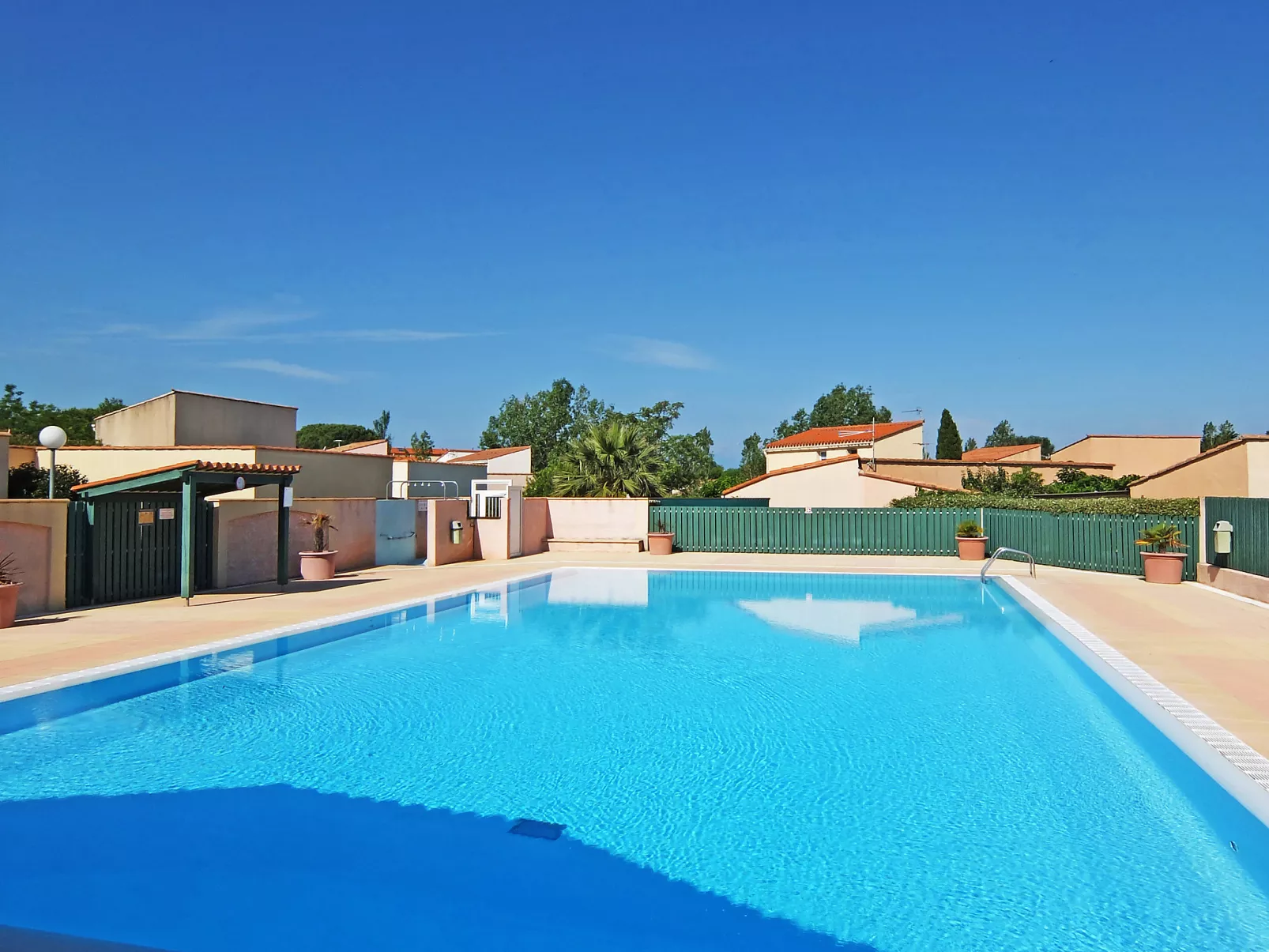 Le Hameau des Capellans-Outside
