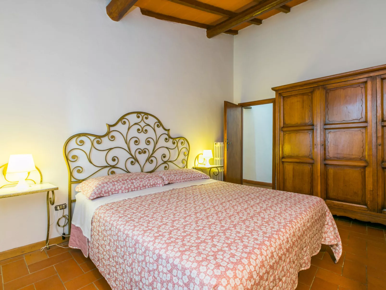 Podere Berrettino-Inside