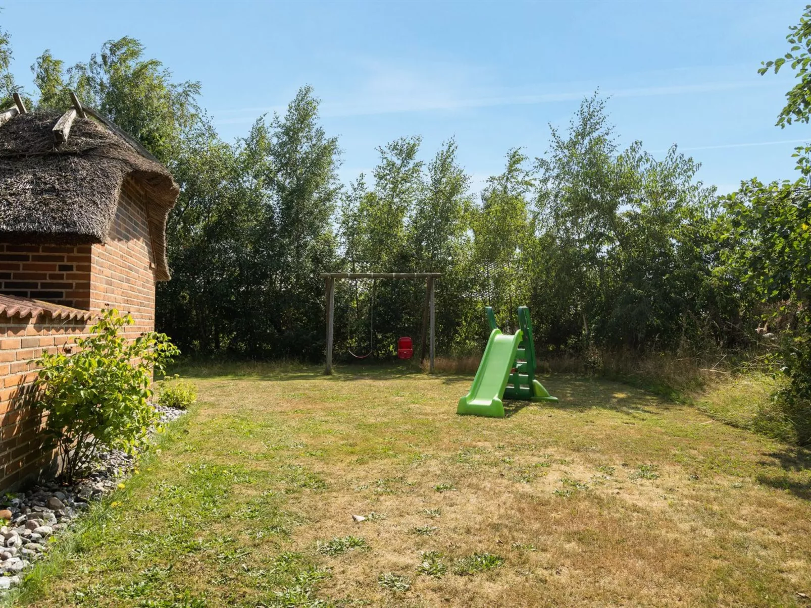 "Taralyn" - 1.3km from the sea-Inside