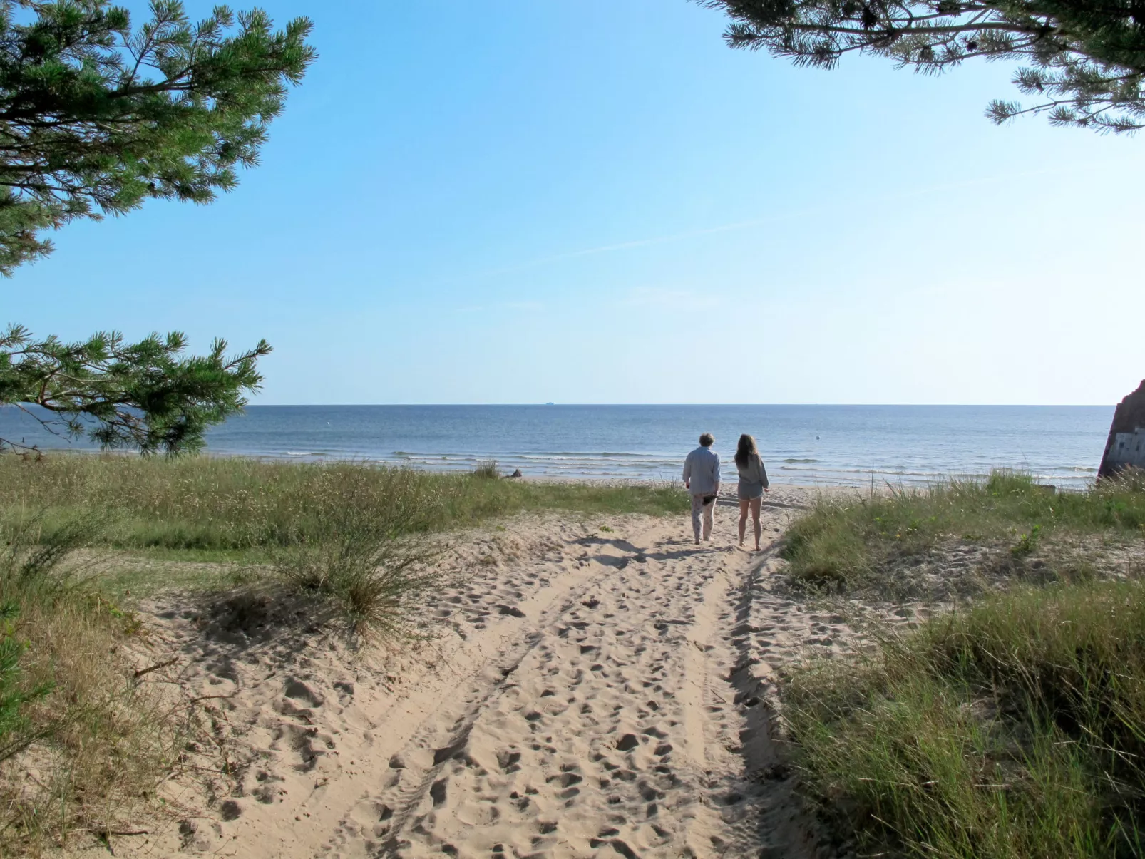 Mariandl am Meer-Draußen