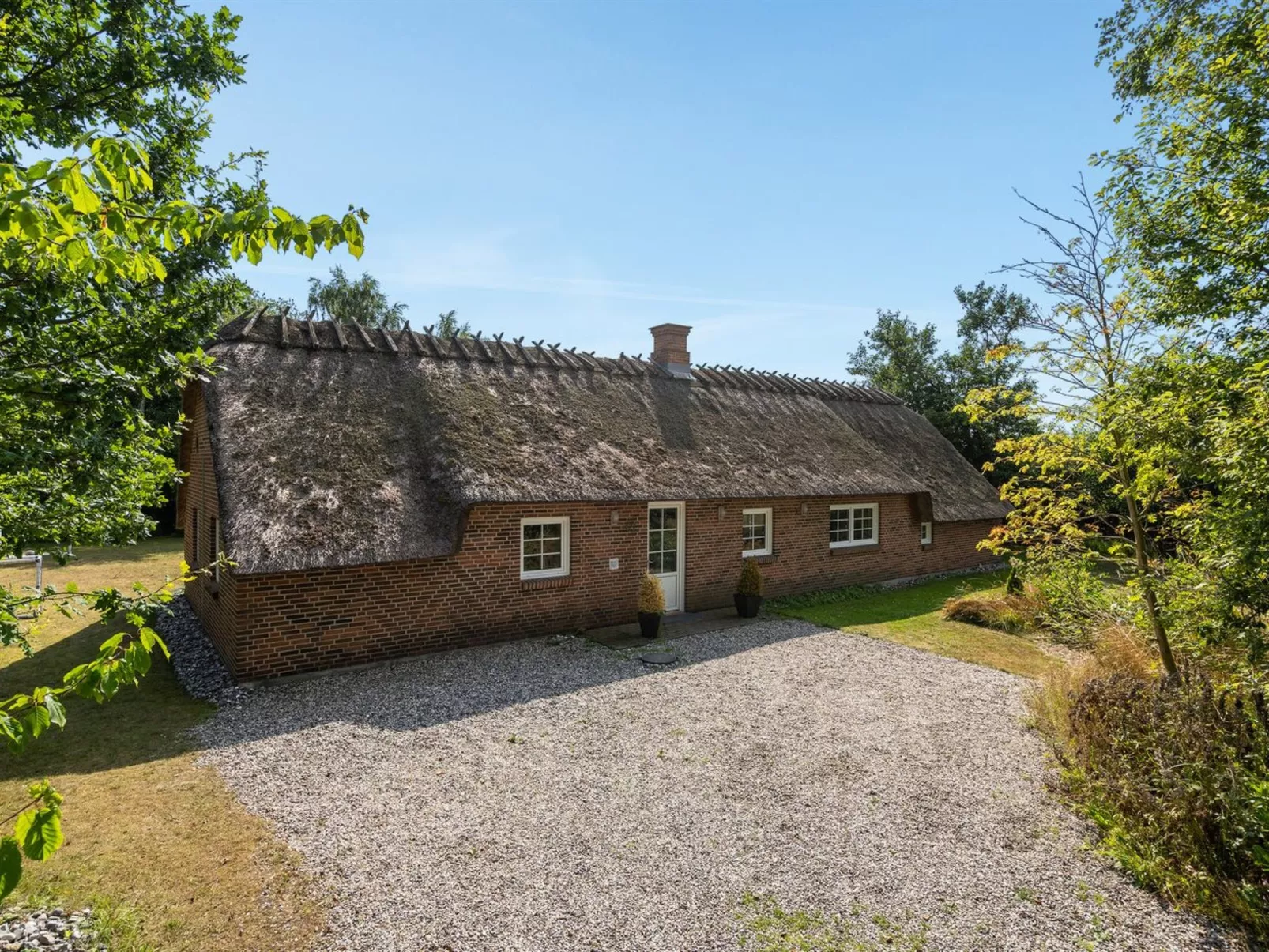 "Taralyn" - 1.3km from the sea-Outside