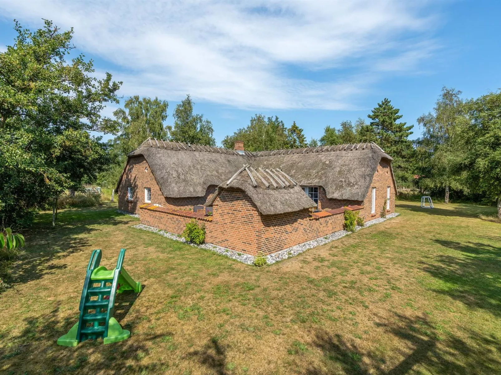 "Taralyn" - 1.3km from the sea-Outside