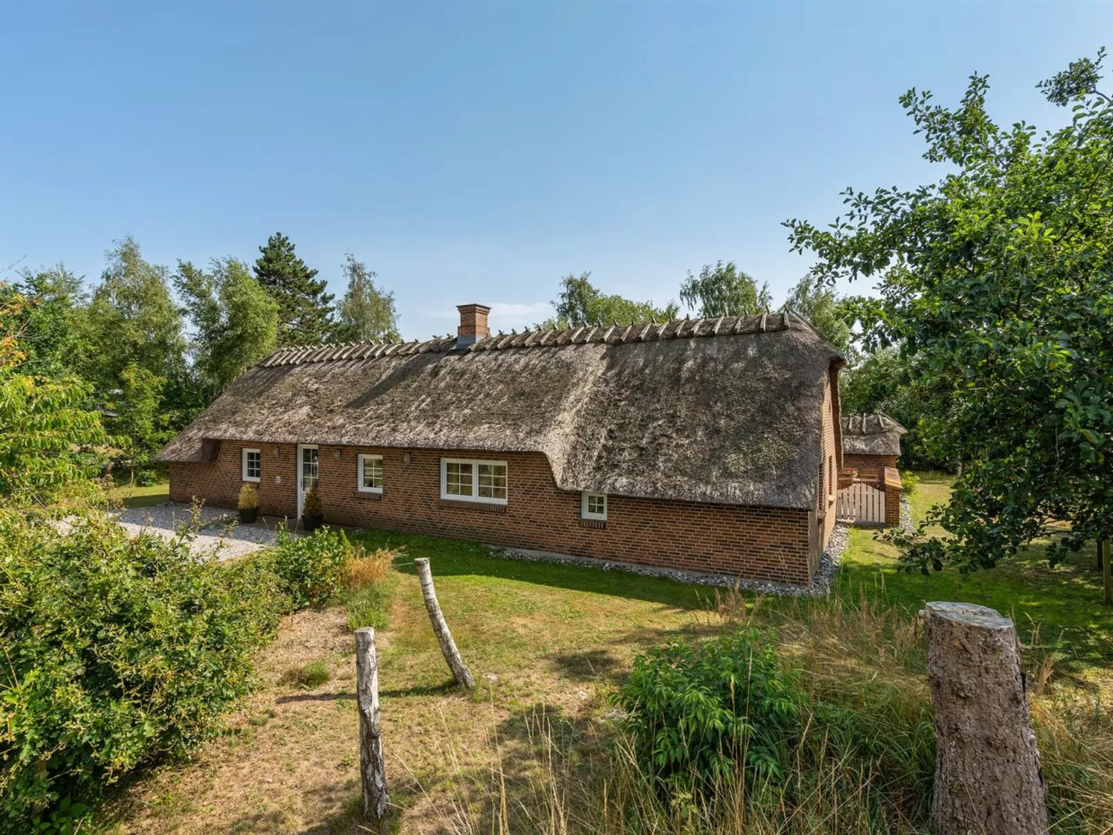 "Taralyn" - 1.3km from the sea-Outside