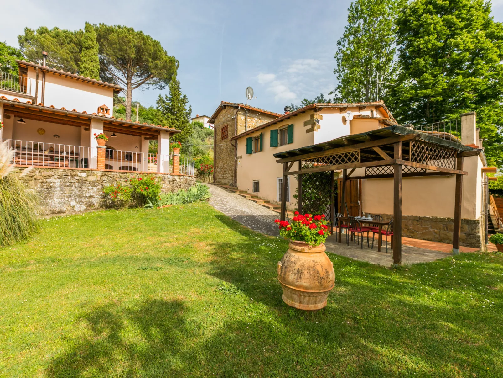 Podere Berrettino-Outside