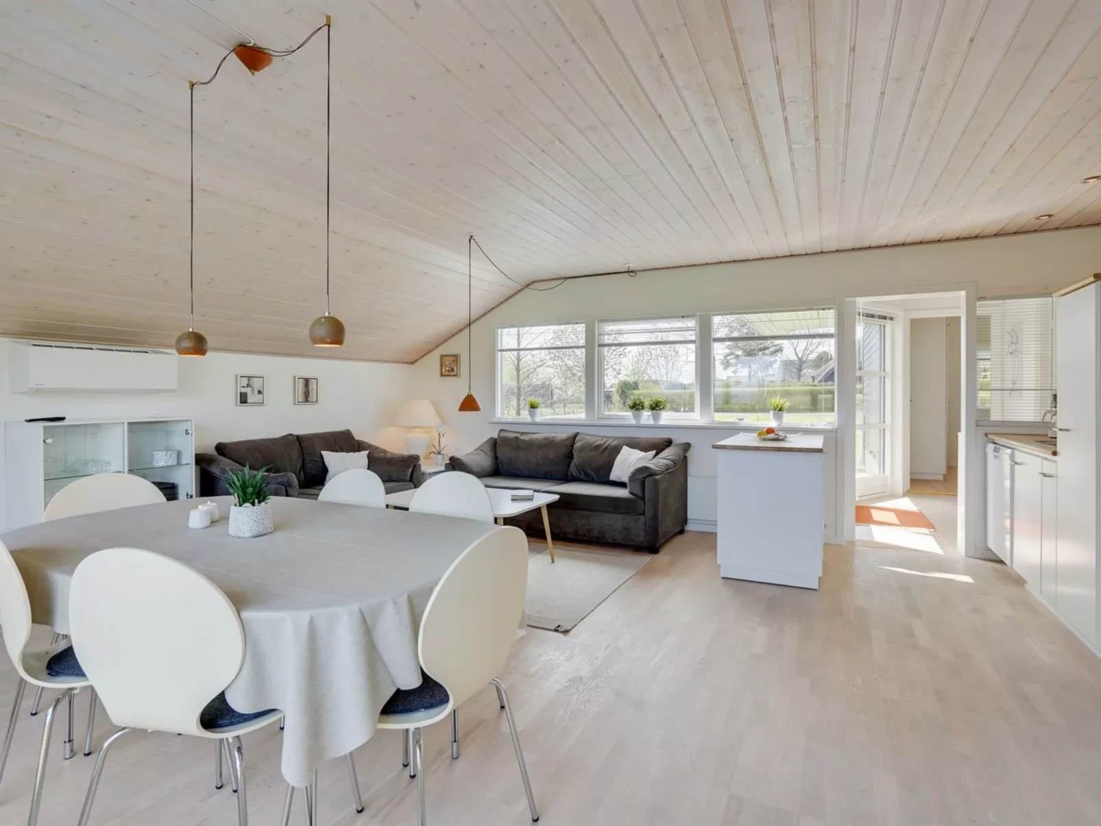 "Joannes" - 200m from the sea-Inside