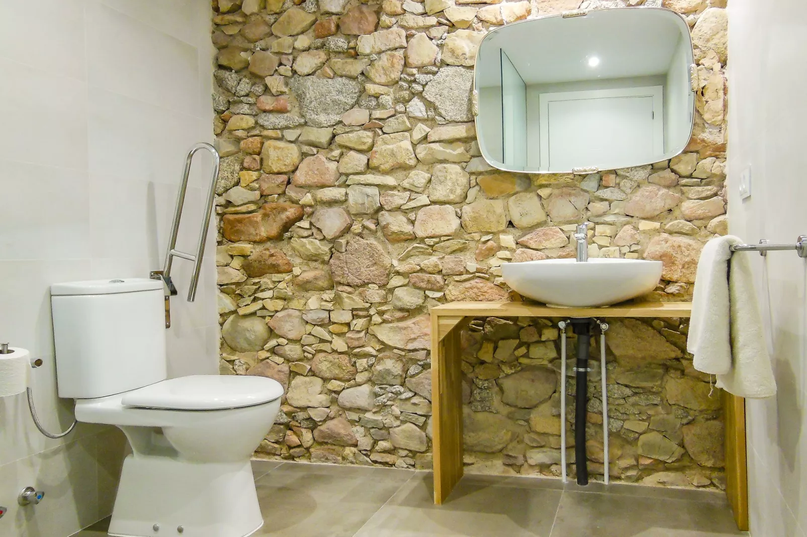 Can Sala-Bathroom