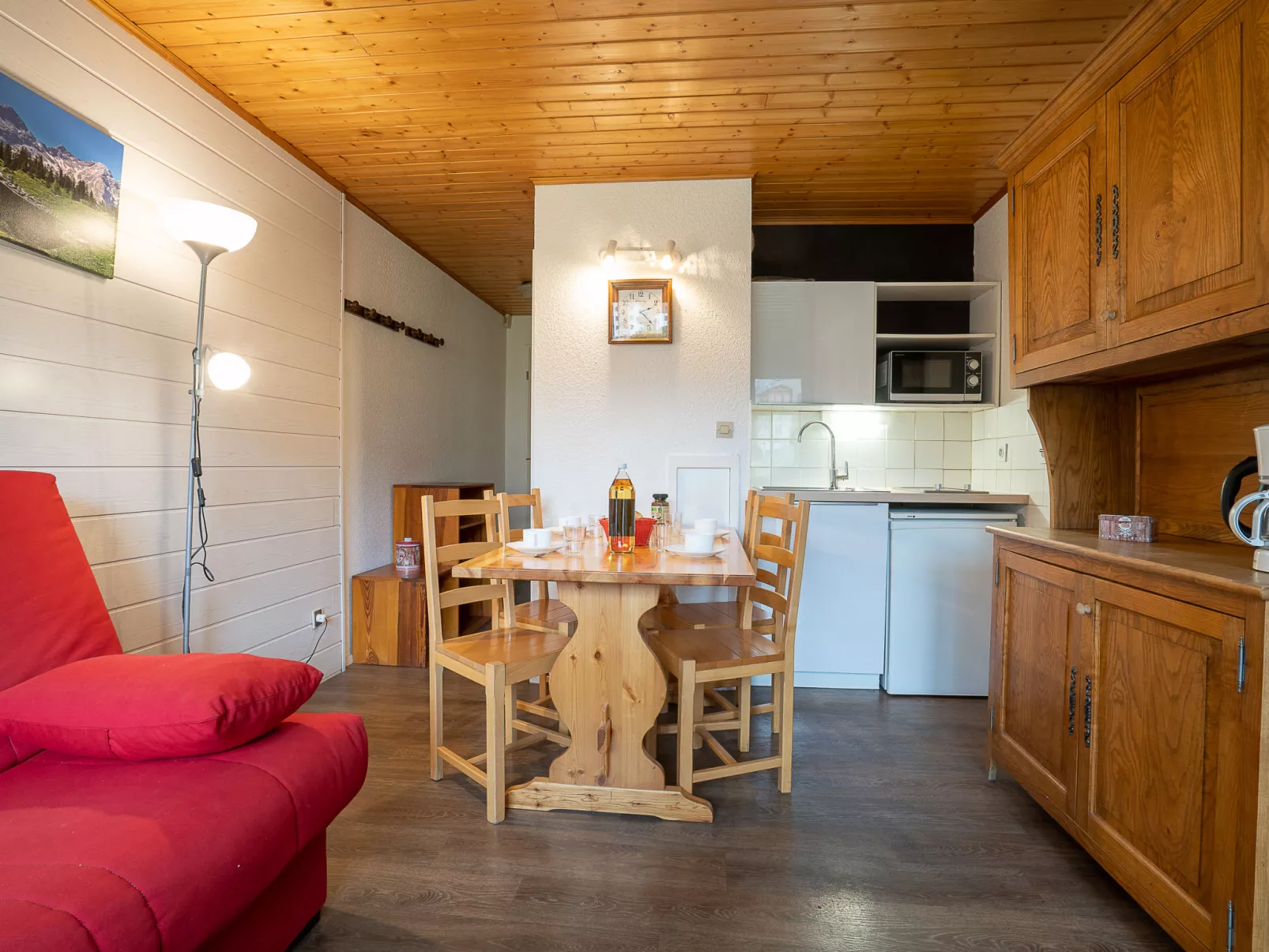 Asters 1215 Bâtiment B4-Dedans