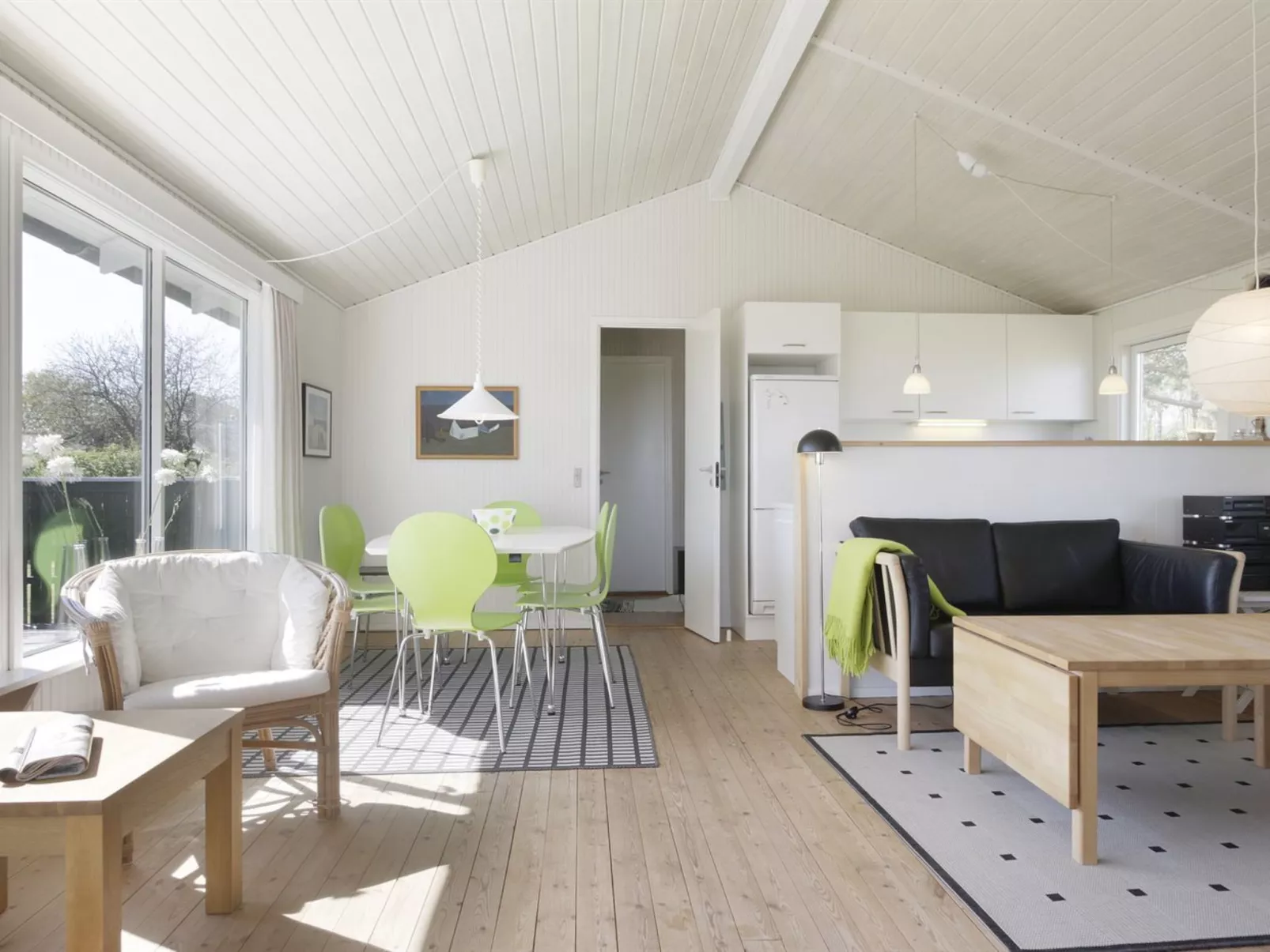 "Bridgette" - 100m from the sea-Inside