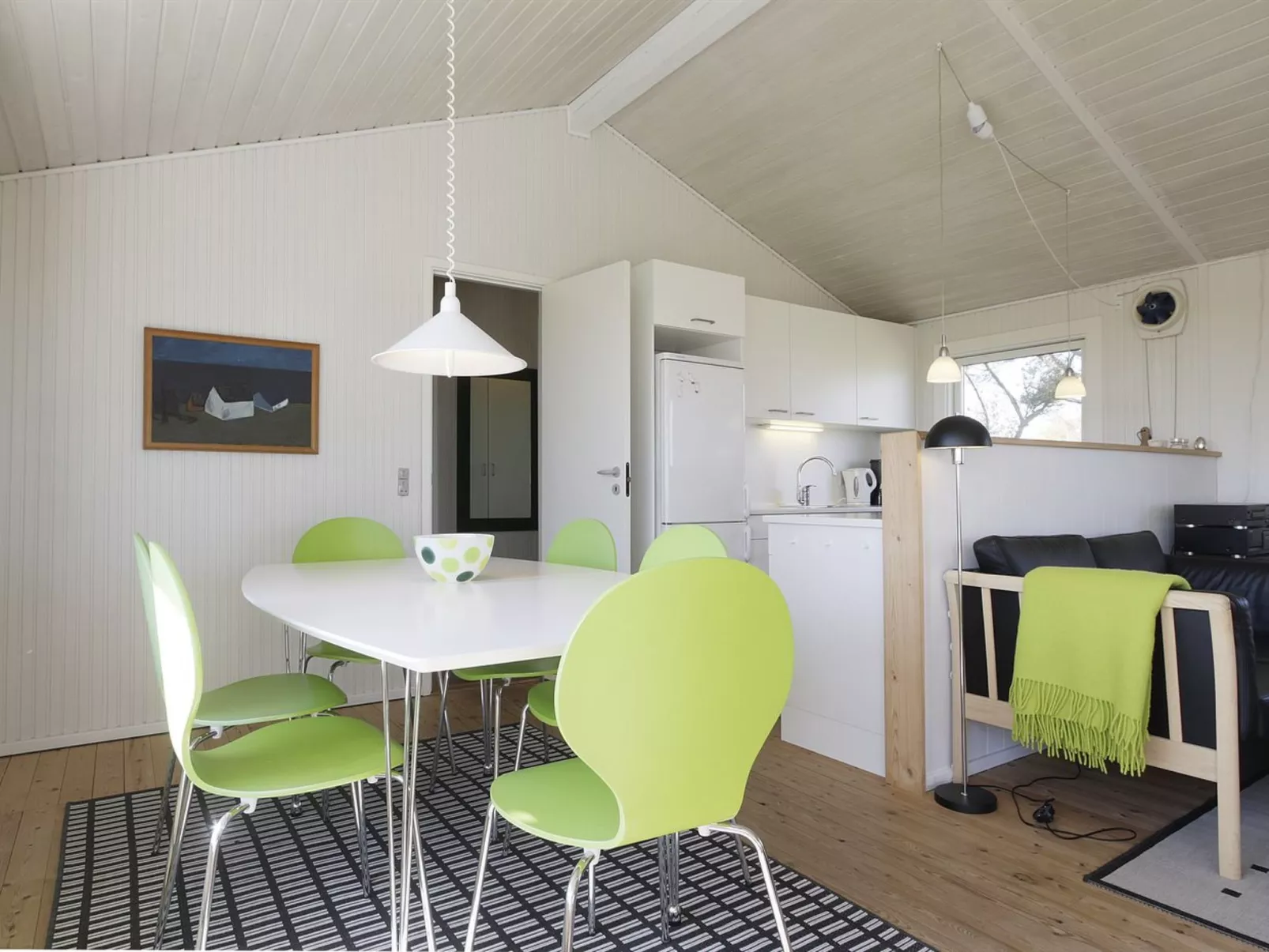 "Bridgette" - 100m from the sea-Inside