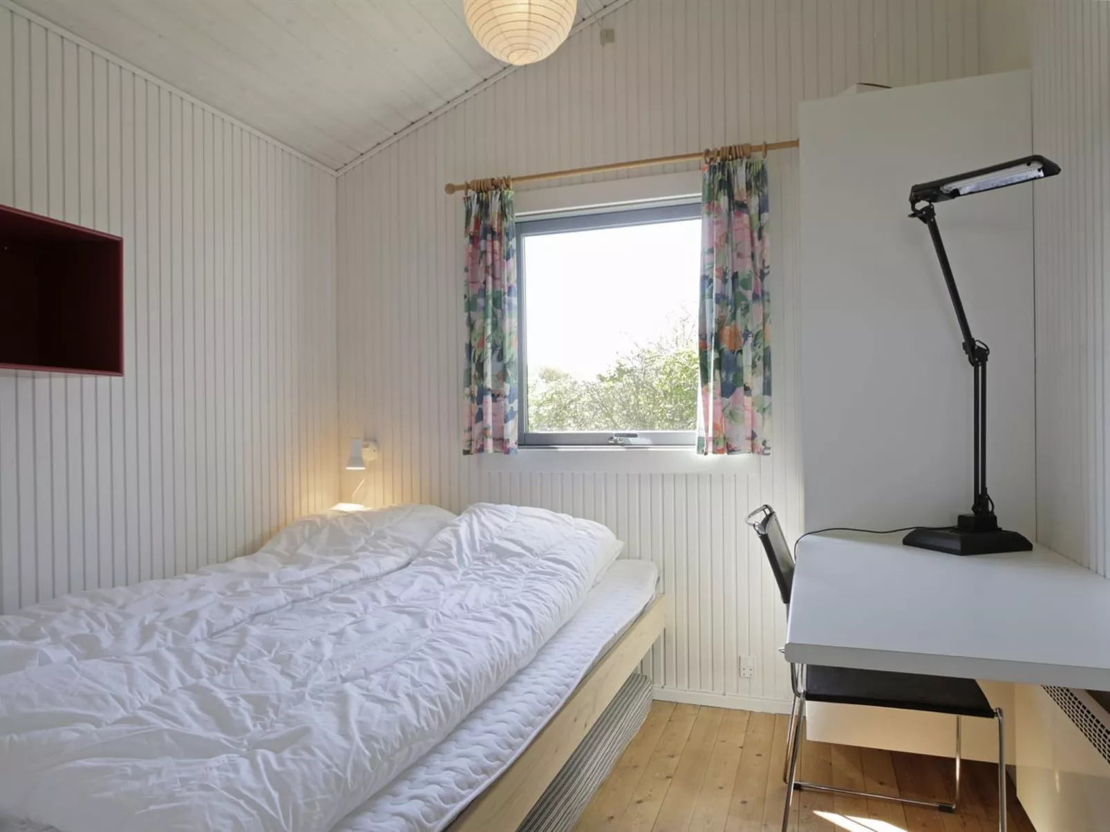 "Bridgette" - 100m from the sea-Inside