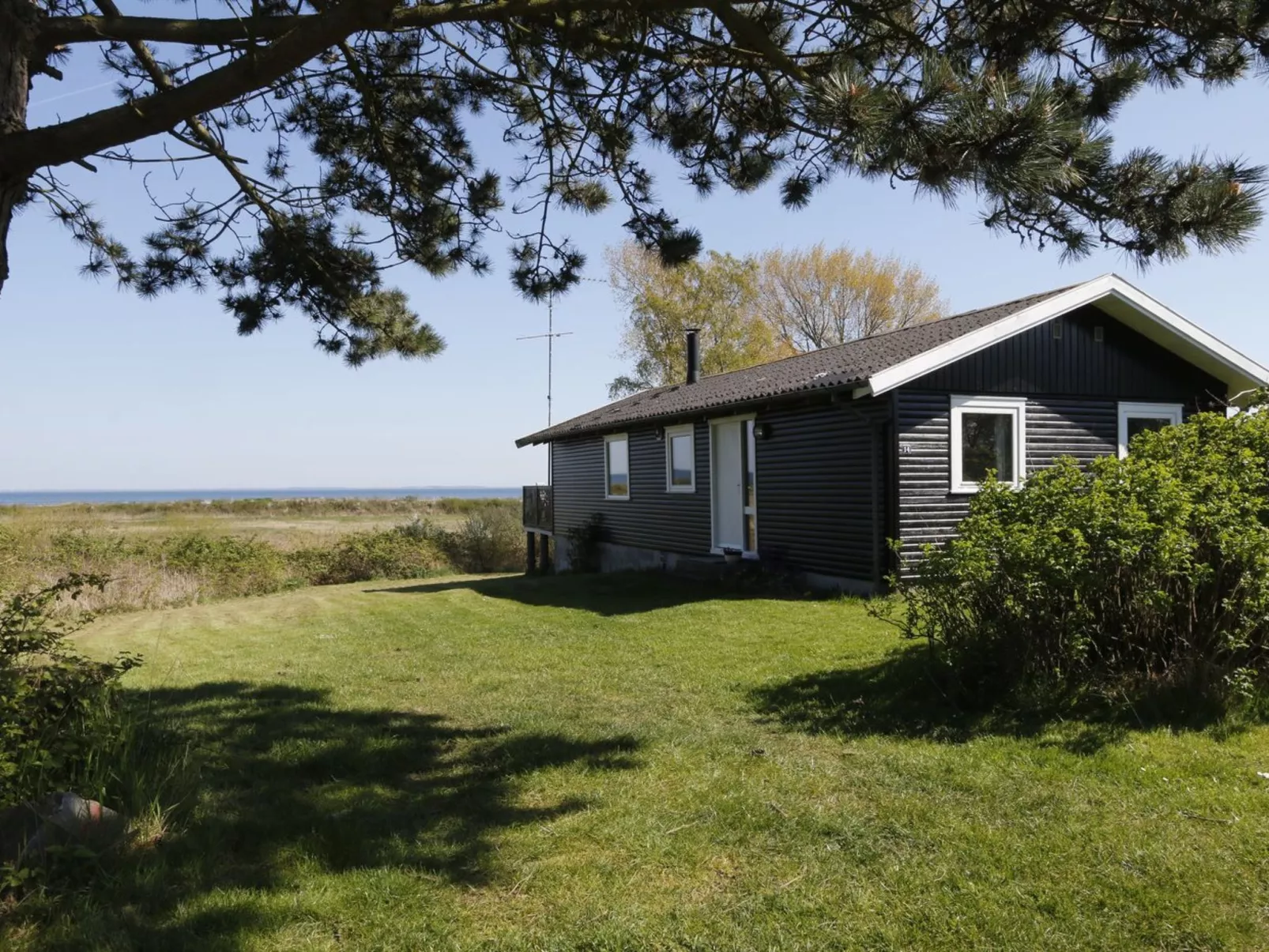 "Bridgette" - 100m from the sea-Outside
