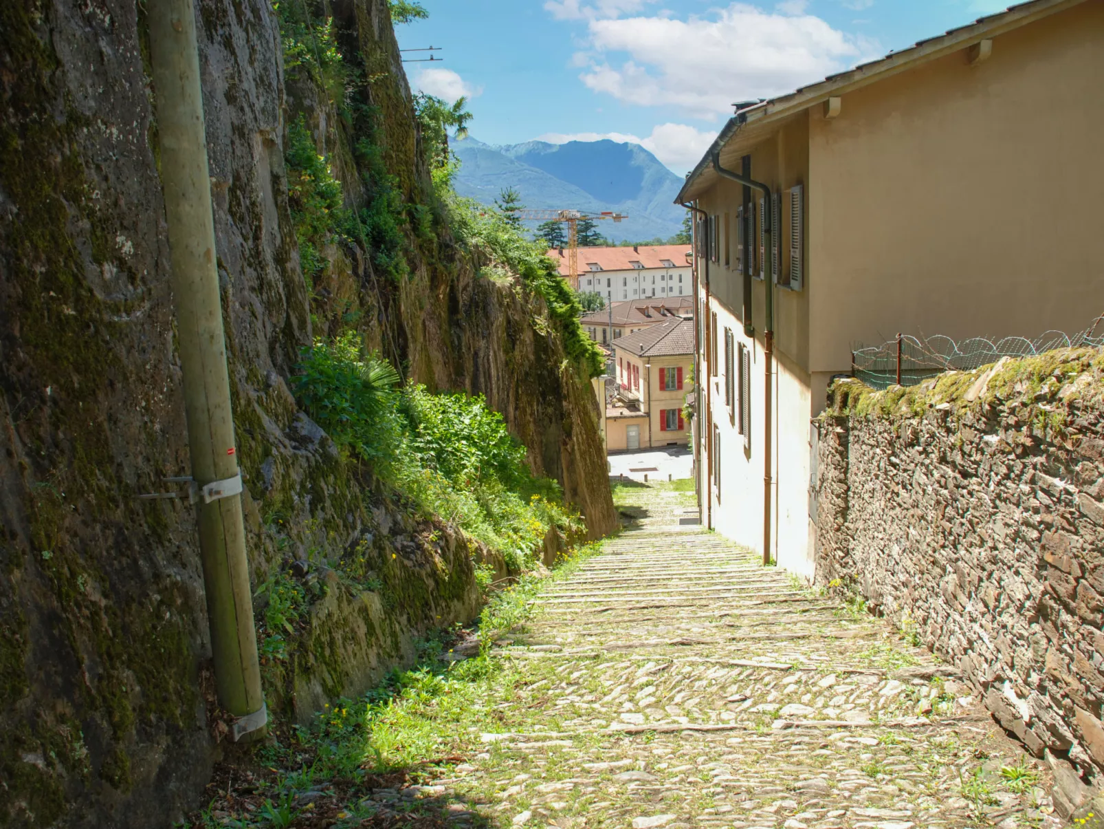 Casetta salita ai Castelli-Outside
