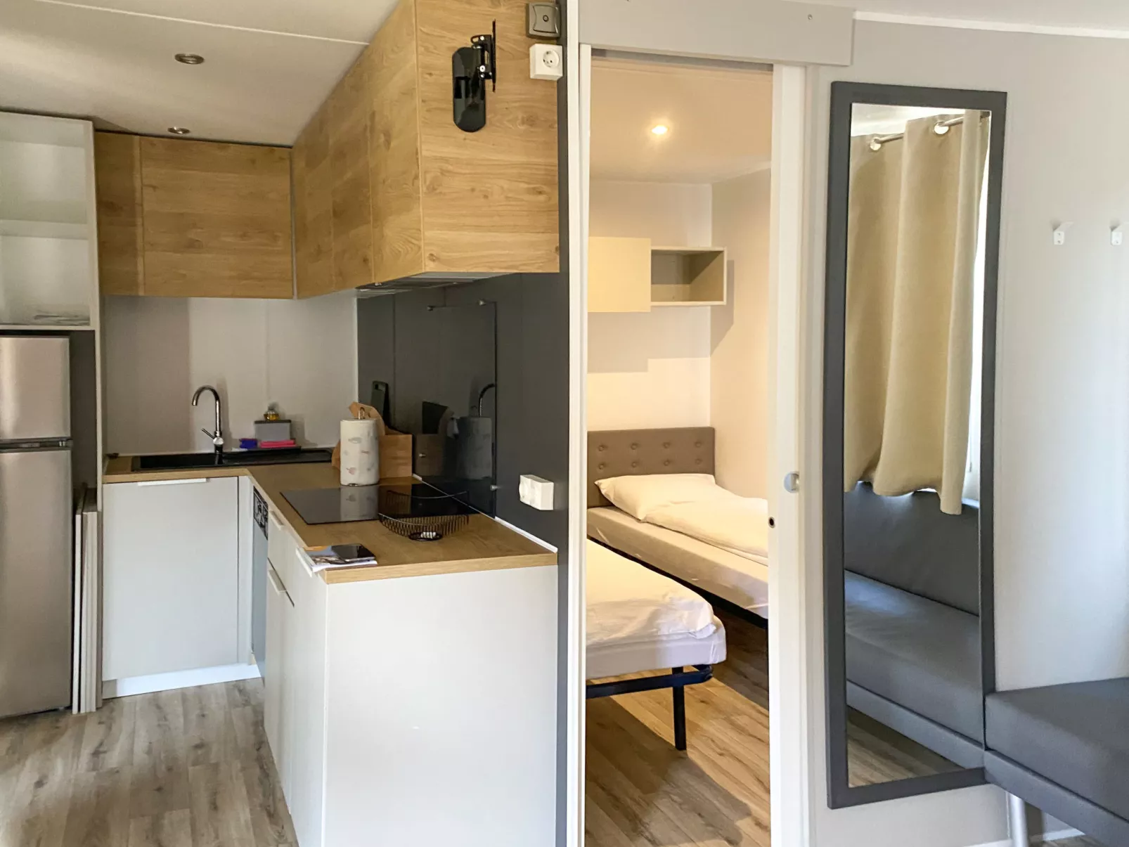 Bungalow Isola Premium-Inside