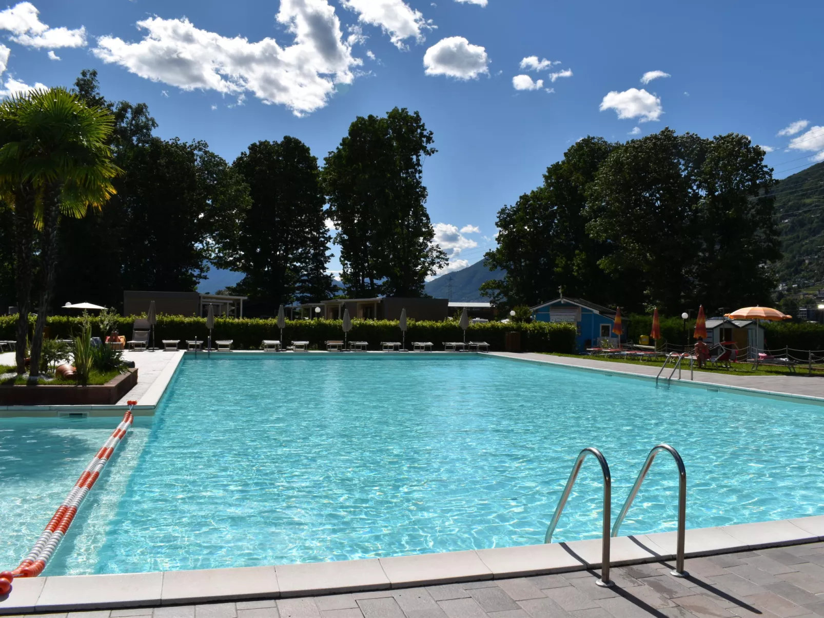 Bungalow Isola Premium-Outside
