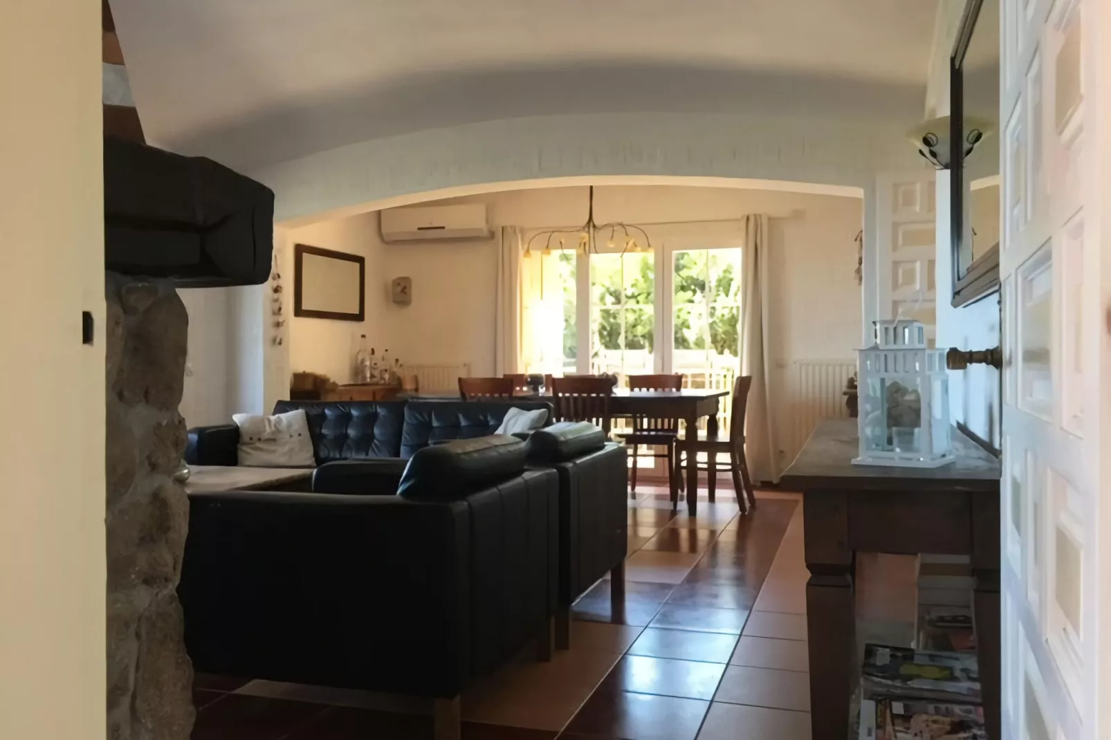 La Roca-Living room