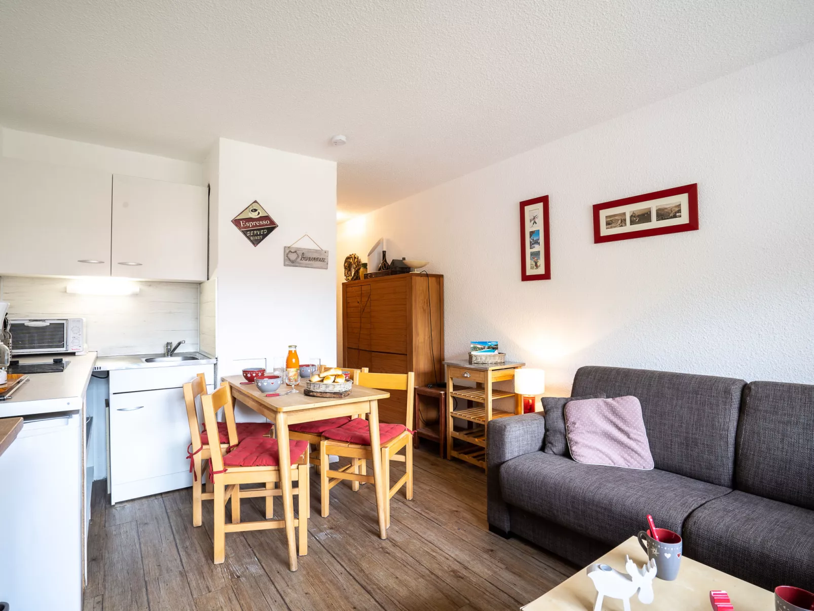 Asters 318 Bâtiment A1-Inside