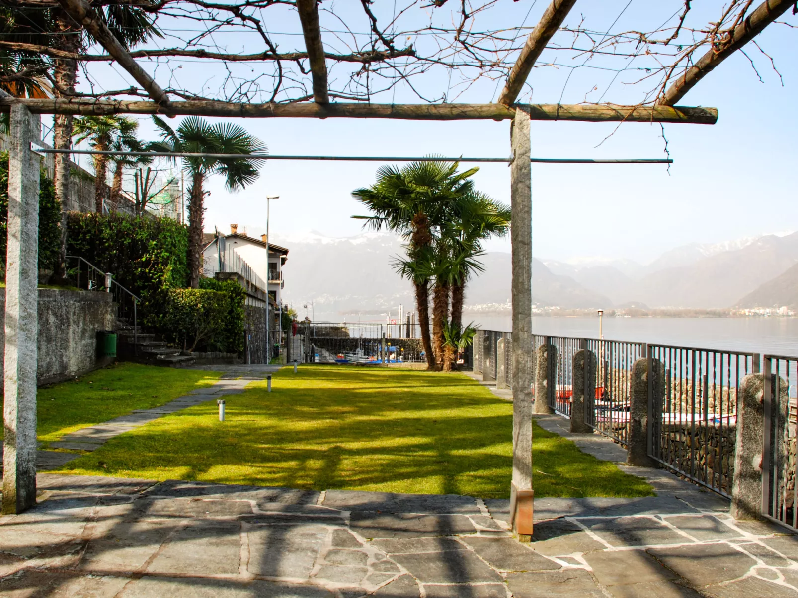 App. Vira Lago 500 Ost - EG-Outside