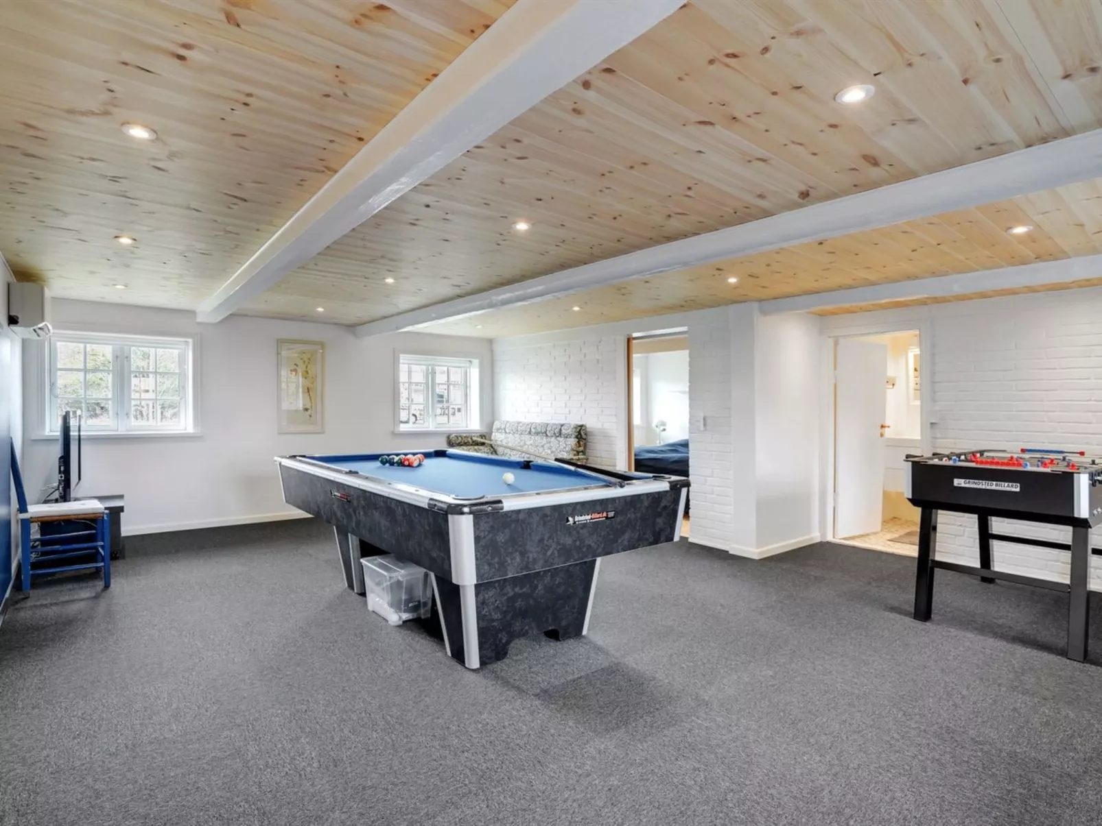 "Edelgard" - 4.5km from the sea-Inside