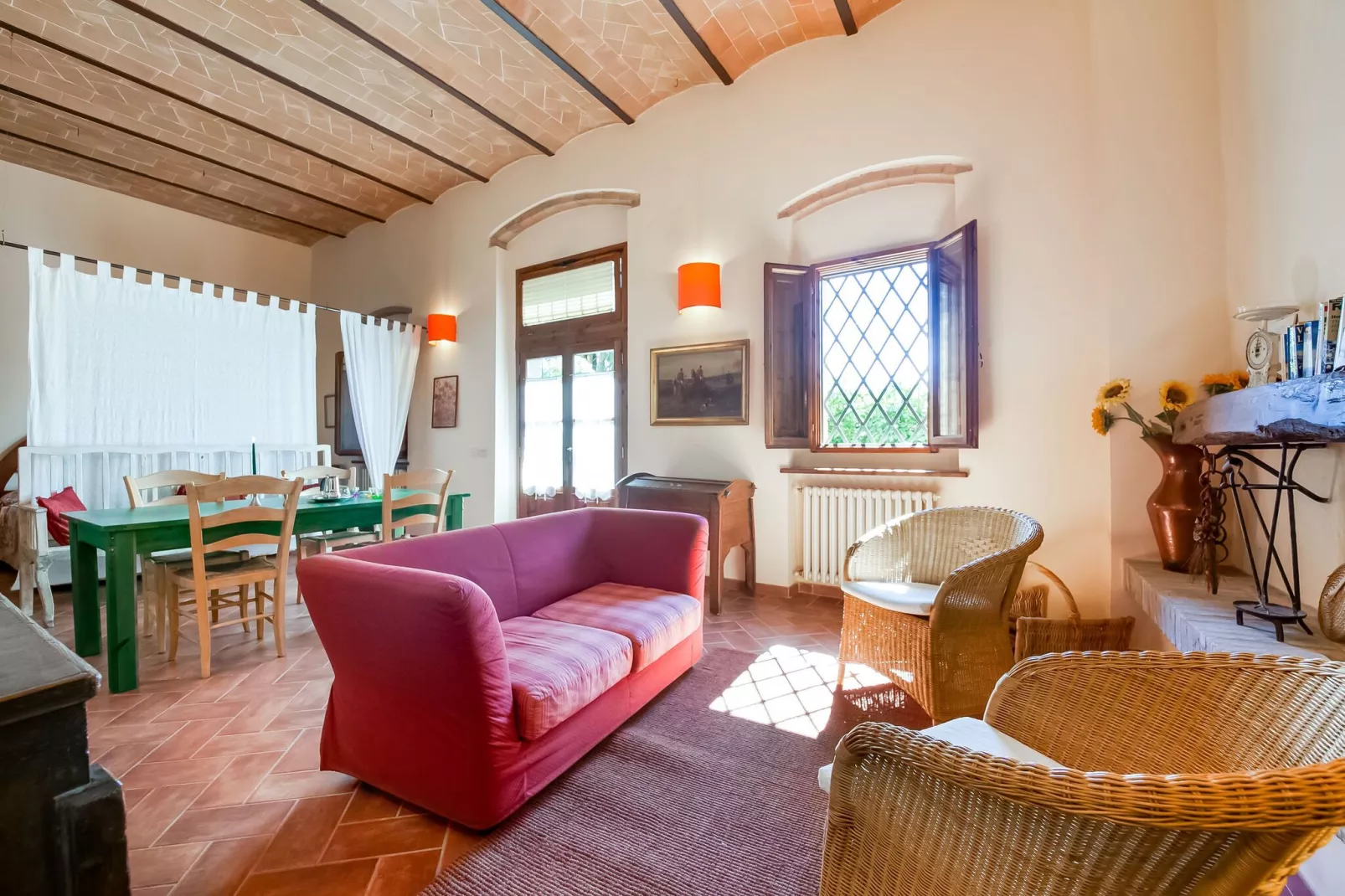 Gufo-Living room