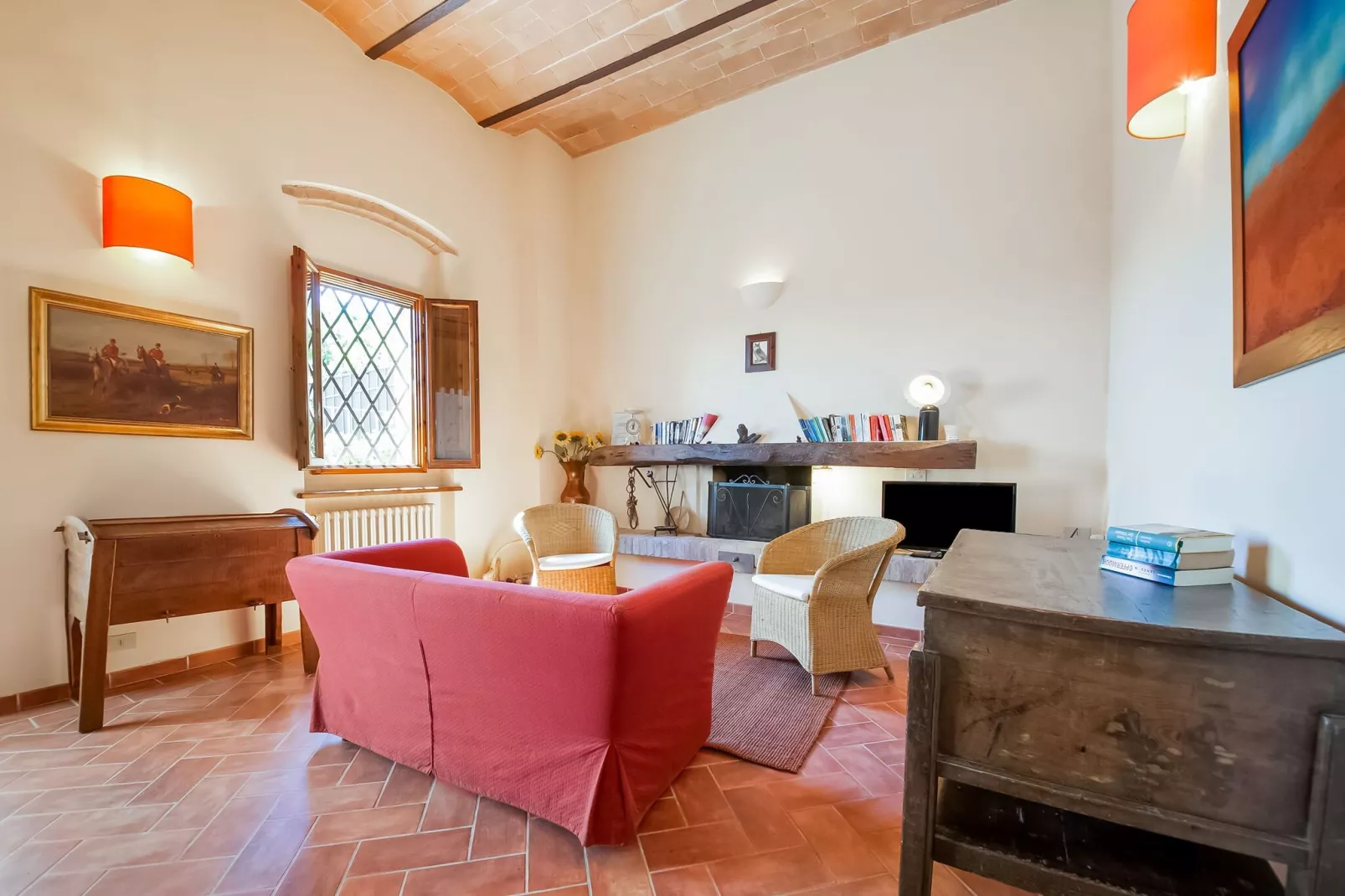 Gufo-Living room
