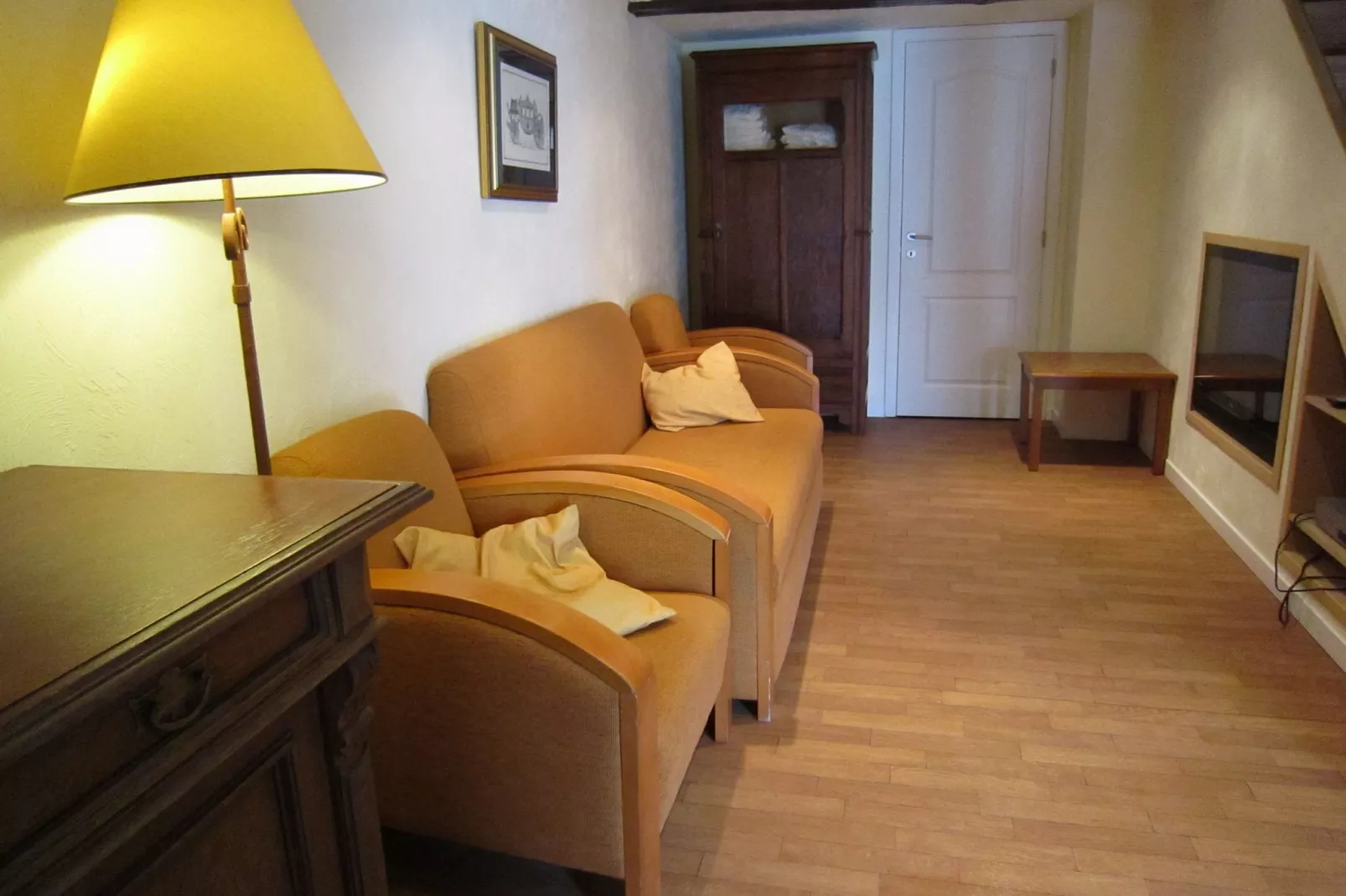 La Coupe de Champagne-Living room