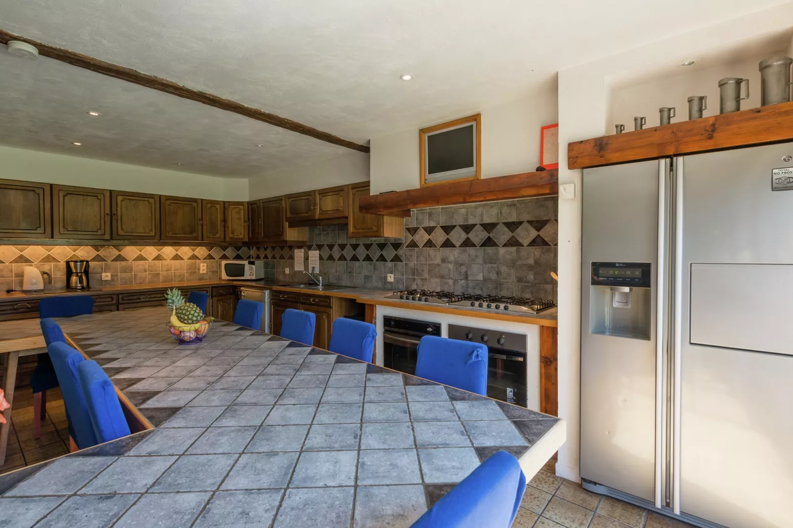 La Coupe de Champagne-Kitchen