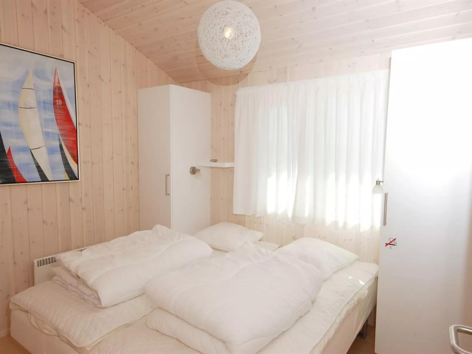 "Ung" - 150m from the sea-Inside
