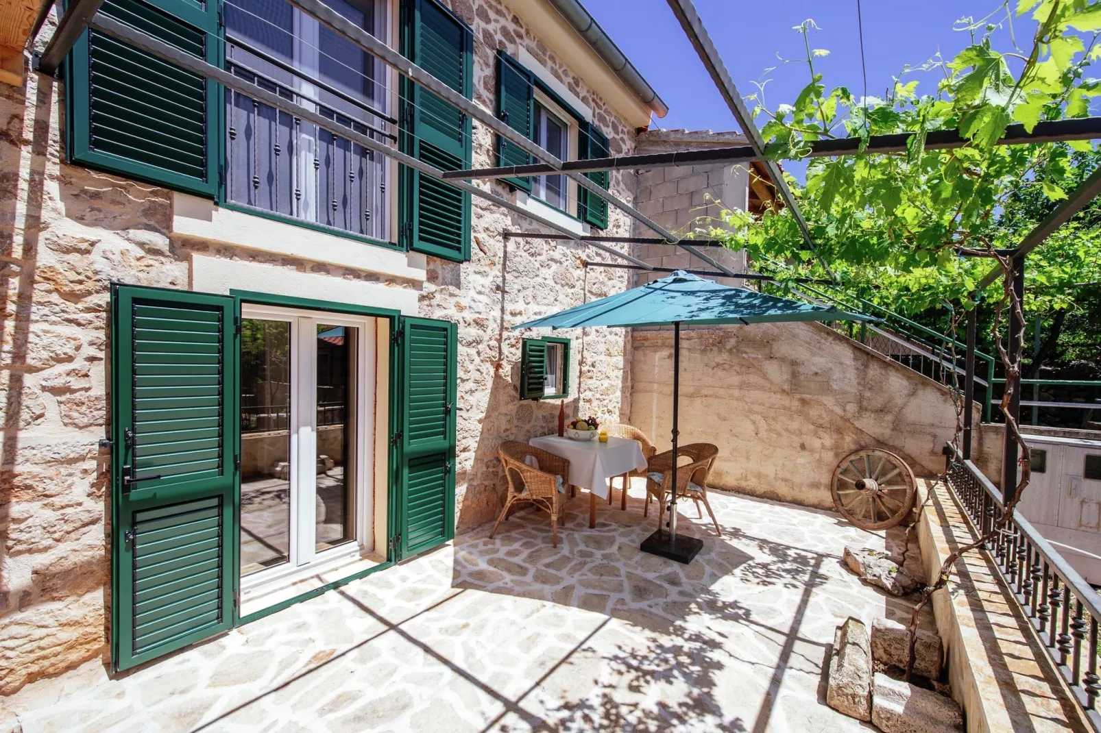 Casa Gracia-Terrace balcony