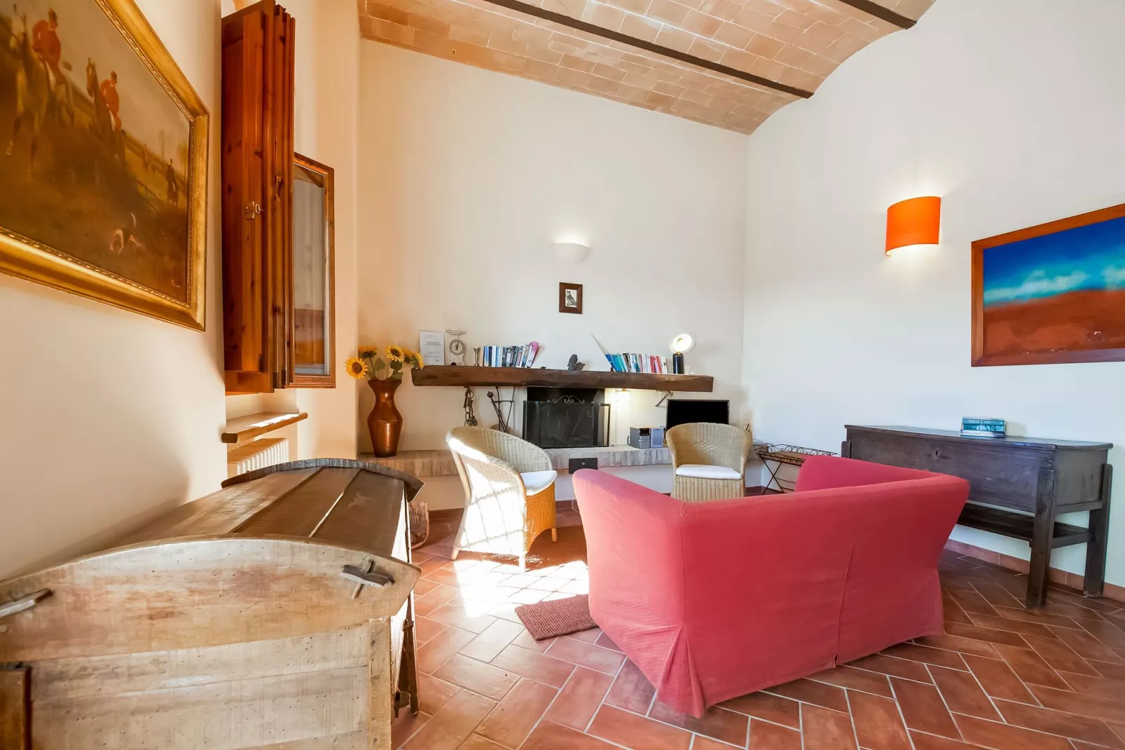Gufo-Living room