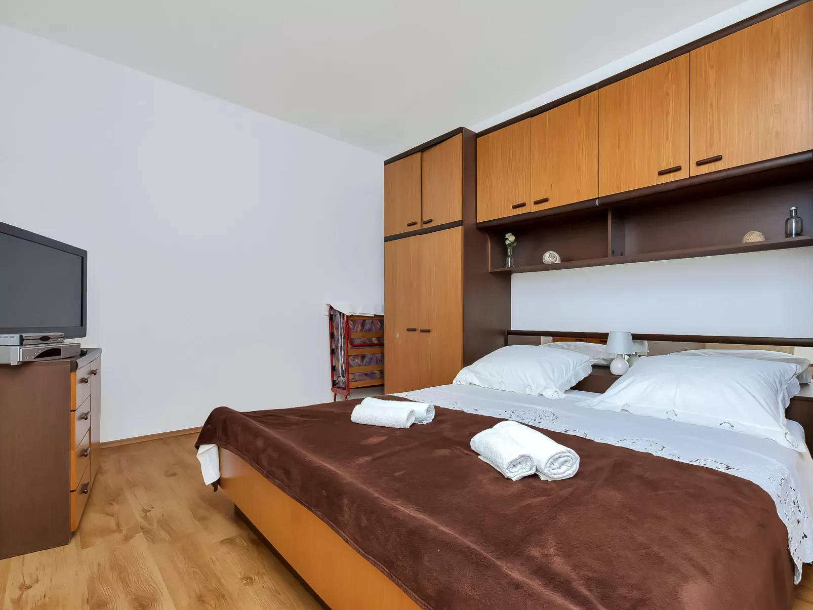 Ruža-Inside