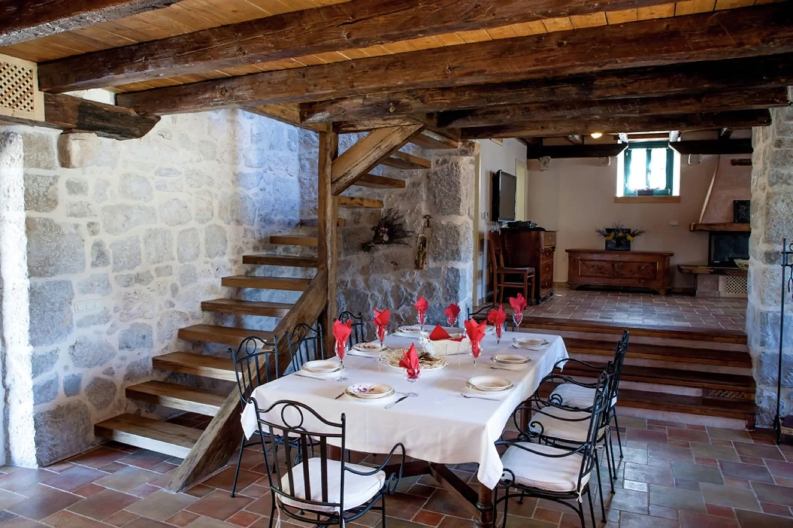 Vicenca-Dining room