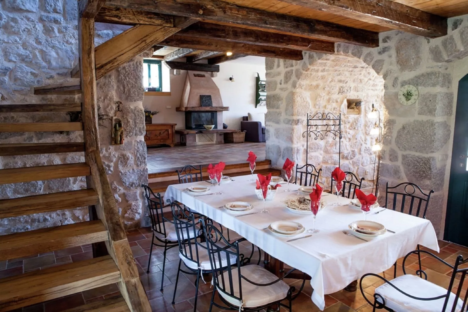 Vicenca-Dining room