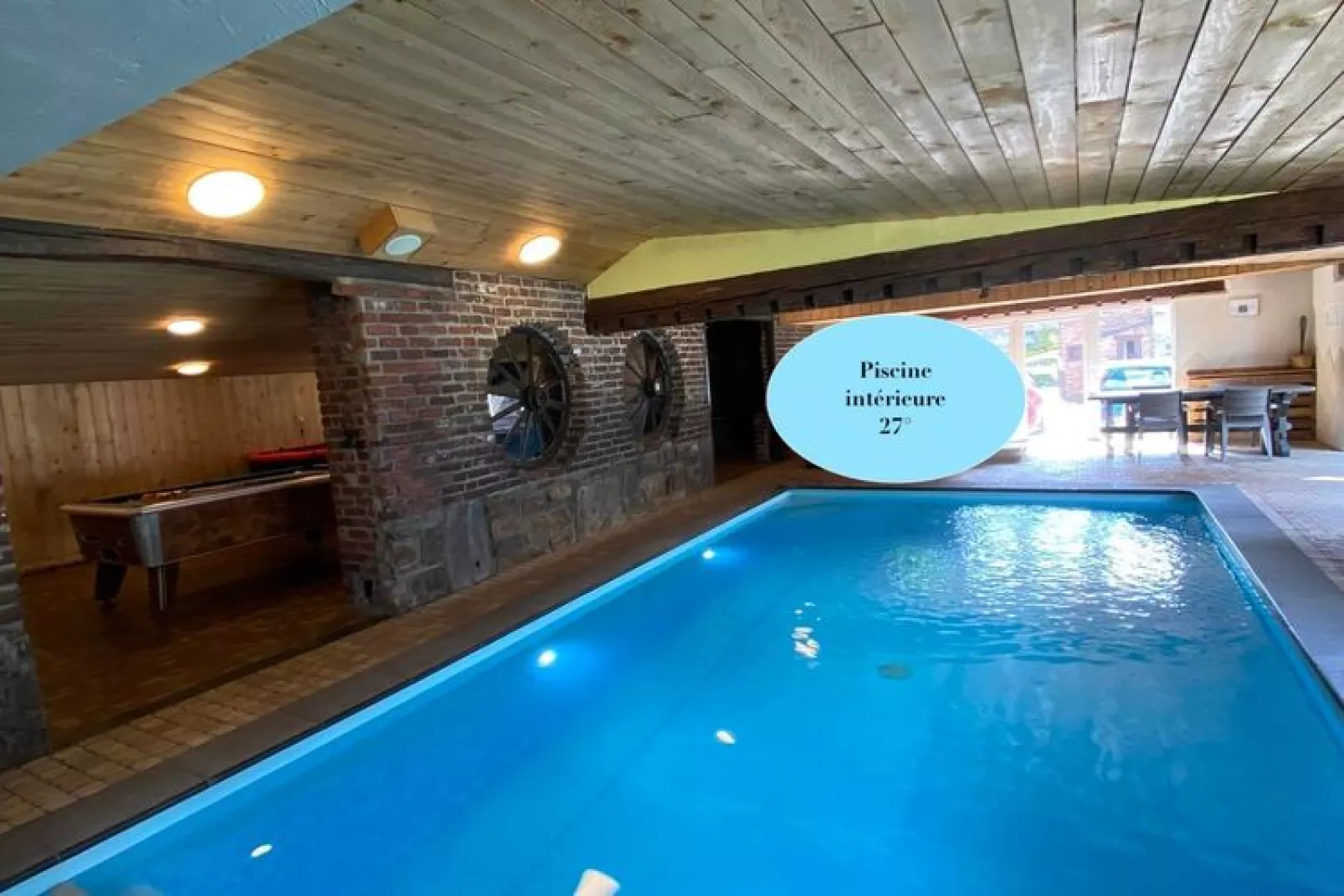La Coupe de Champagne-Pool